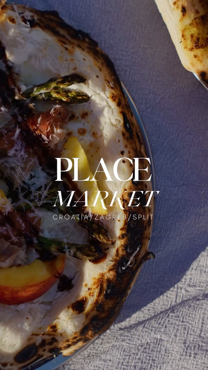 Nakon petka 13., stiže nam produženi vikend, no umjesto da stojite u kolonama za more i nazad za Zagreb, mi vas čekamo na placu… sunčani petak na placu, djeca sigurna od automobila, klopa, hladna cuga, vrhunski dj, čaga, lagani povjetarac - ima li bolje? Nema. vidimo se u petak od 18h! #Petkomjedemonaplacu #CroatiaFullOfLife #CroatiaFullOfLife