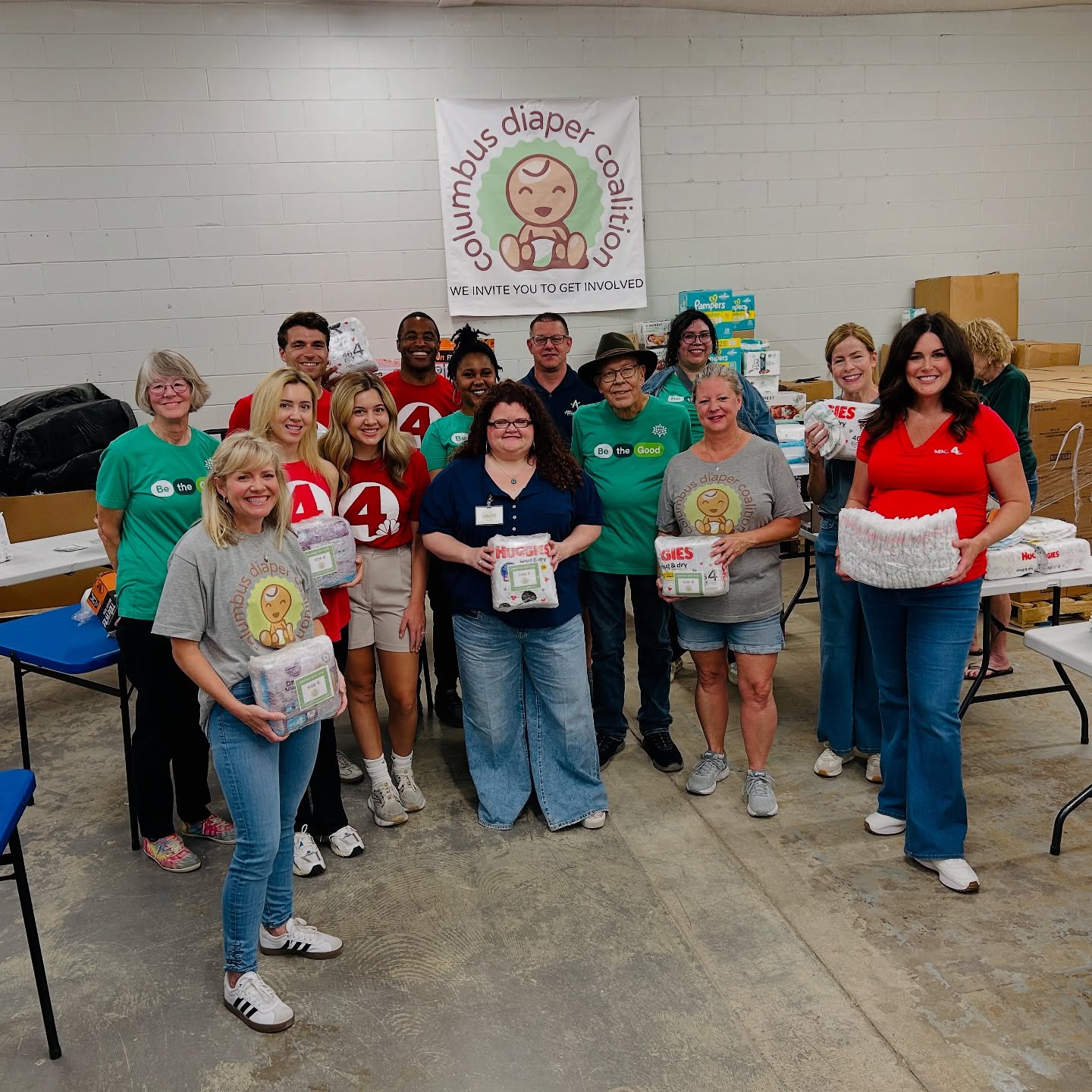 Live from our warehouse ⭐️Shining a Spotlight on Giving Back! 🎥 ⭐️
☀️Summer of Giving ☀️ community diaper packing party with NBC4 team & BESA volunteers!
What a crew today! Packed 8,098 diapers impacting 324 toddlers & their families who face financial hardship.
HUGE thanks to Monica Day & the NBC4 team for highlighting our mission!
Shoutout to @attindas for donating today’s diapers that were packed!
And our incredible Partners @givebesa
Thank you to our @cbusdiaperco team who kept the event flowing with heart & hustle! And to our fearless Executive Director Laura Mullins- leading w/love, grit & determination. and an unshakable belief small acts of kindness can make a Big Impact!
#summerofgiving #nbc4 #besa #attindas #giveback #614columbus #614nonprofits #asseenincolumbusohio #donate #essentials #diapers #diaperbank #cbusdiaperco #forthekids