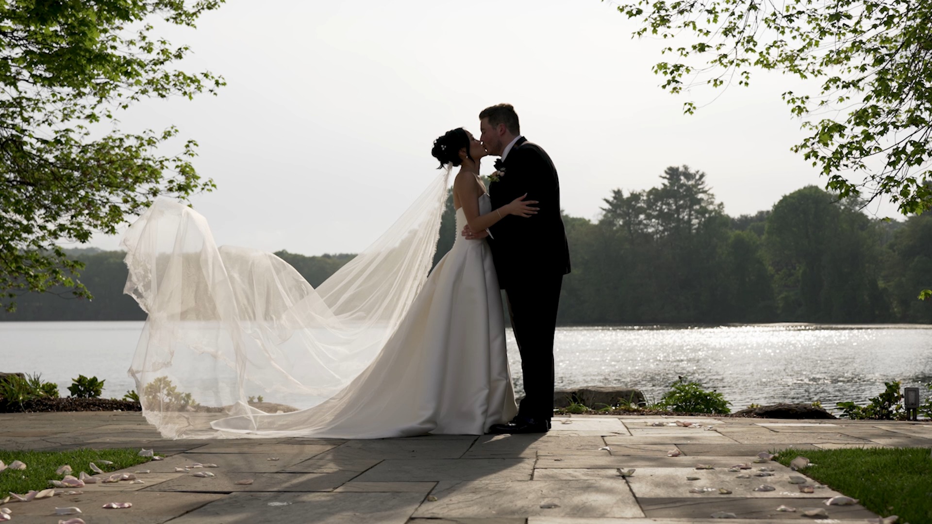 Congratulations to @krispychan and @kjarmakowicz on their beautiful wedding at the @indiantrailclub in Franklin Lakes, NJ.
Stalk us....
Deliastudios.com
Facebook.com/deliastudios
Instagram: @deliastudios
Youtube.com/deliastudios
Vimeo.com/deliastudios
Photo @elizebethunruhstudio
DJ @elegantmusicgroup
Florals @floraldesignsbysofie
Makeup @taragervacio_beauty
Hair @beautyandtheblushllc
Venue @indiantrailclub