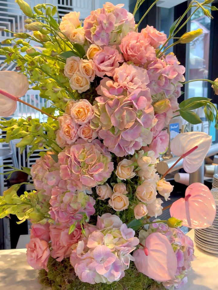 Clouds of girly goodness 🧚🏻☁️
Yesterday’s event brought to life by @fame_eventdesign