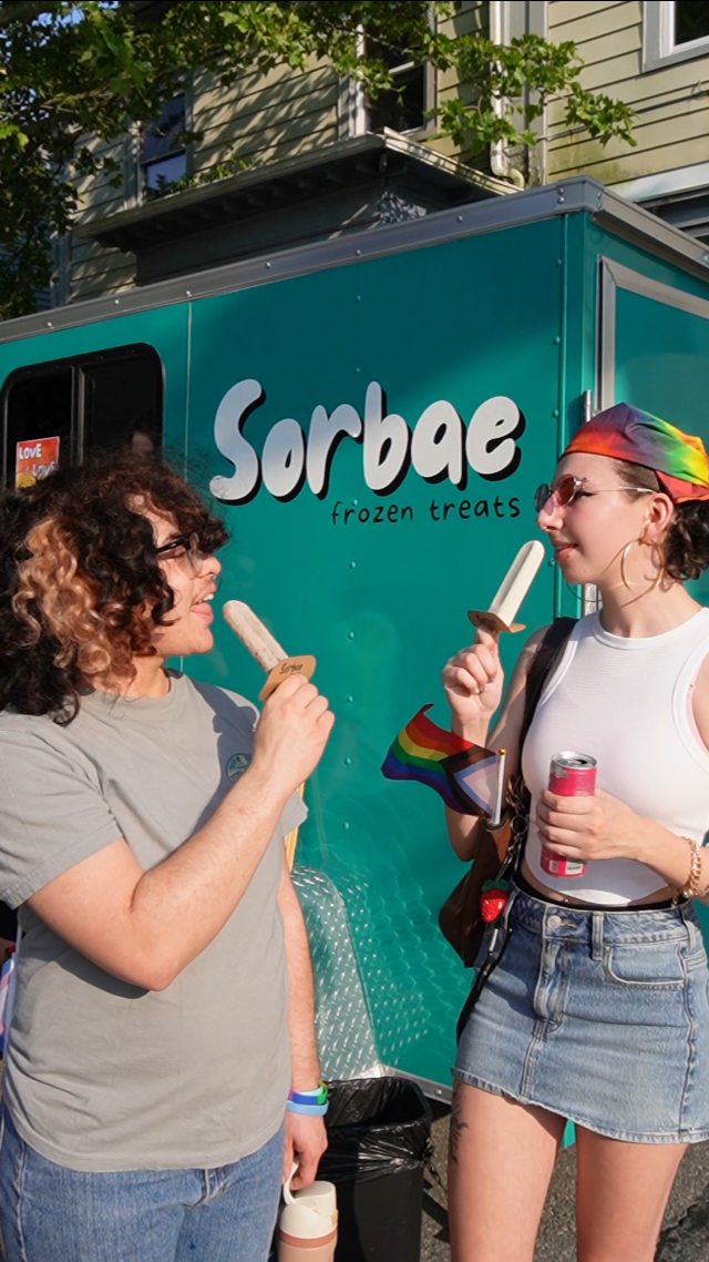 What a night 🏳️🌈🎉
@ahanewbedford Pride Block Party brought the heat - literally and figuratively 🫠🌞
It really meant a lot to feel that kind of support from the community - thank you to everyone who stopped by and showed Sorbae some love. 💕
Big thanks to @queerartscouncilnb for sponsoring the first pops of the night - it got things started off RIGHT! 🙏
📸 Shoutout to @hellomindfuljess for capturing it all - we're still smiling ☺️🫶🏼
#ahanight #prideblockparty #pridemonth #newbedfordma #sorbaenbma #dairyfreequeen