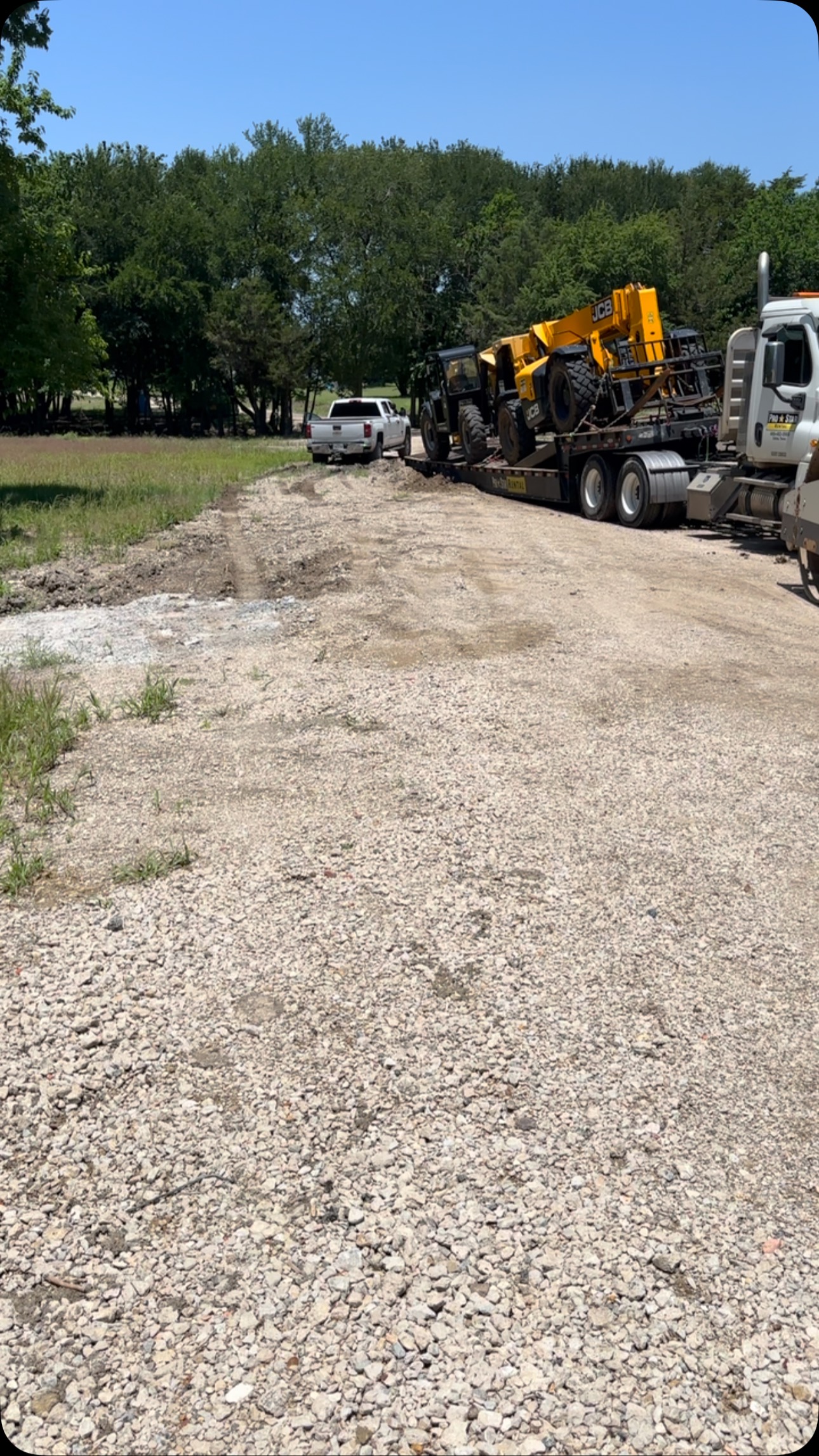 When your Monday starts like this, you know it can only go up from here 🚜💥 #JustAnotherMonday #ConstructionLife #StuckButStillRolling #EDG #EstesDesignGroup #DesignBuild