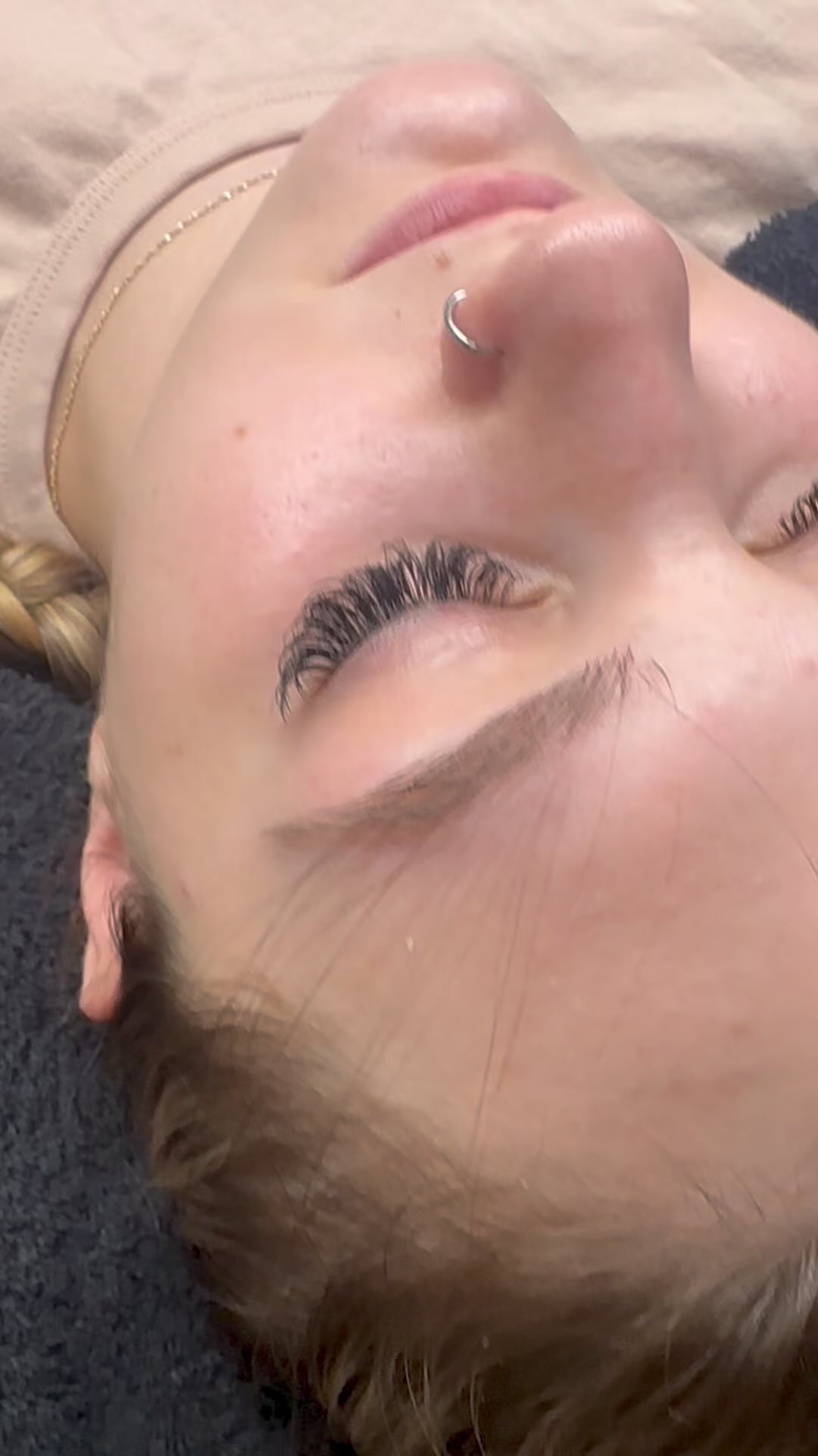 Having fun at my🤭 Cannot wait to start offering this service soon! No microblading needed to fill in your brows! Real hair applied to your natural brow hairs.
#browextension #realhair #ɴᴇᴡᴛʀᴇɴᴅ #brow #brows #beautyboss #skin #lash #scottsdalearizona