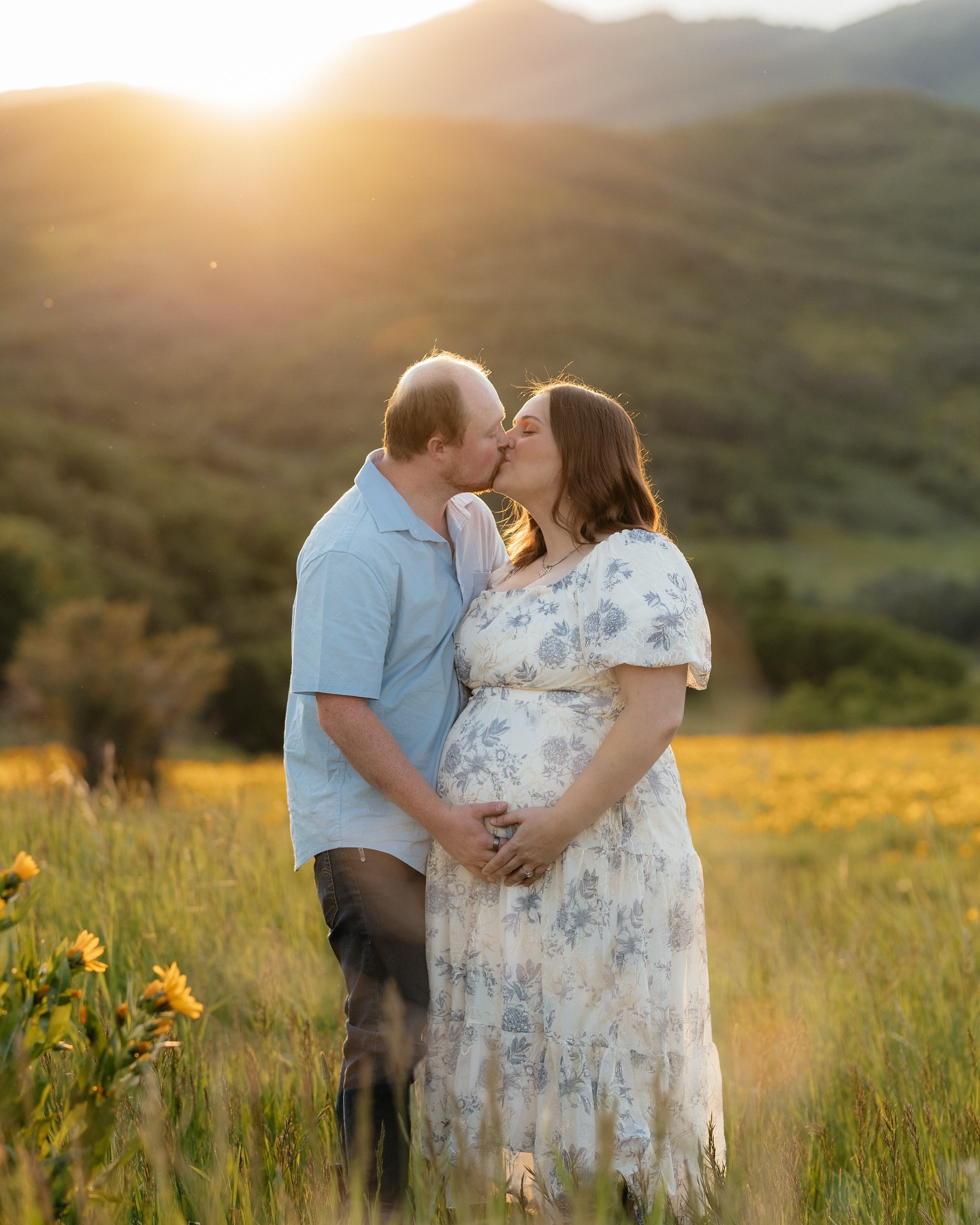 How am I supposed to choose only 10 photos from this shoot?? Can’t wait to meet my new nephew in a few weeks!
Also 85mm really is that girl✨
#saltlakecityphotographer #loveandwildhearts #saltlakecityelopement #northernutahphotographer #utahisbeautiful #utahunique #saltlakecity #visualambassadors #utahphotography #utahweddings #posepatch #utahisrad