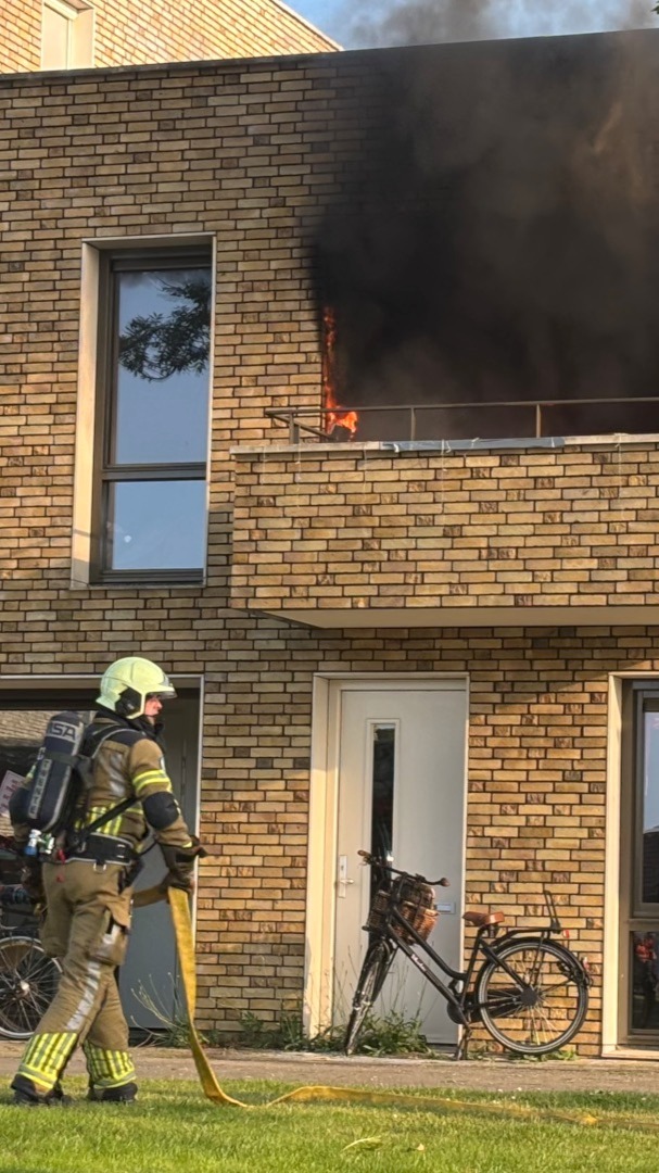 📣Wij zijn #streapp en tonen content van ooggetuigen. Bekijk de compilatie van afgelopen week. Nieuwsgierig naar het platform wat wij ontwikkelen? Volg ons!
#ooggetuige #p2000 #112fotografie #brandweer #ambulance #politie #berging #watiseraandehand #hulpverleners #rijkswaterstaat #handhavers #evenementenfotografie #denhaag #katwijk #Wildervank #hengelo #elburg