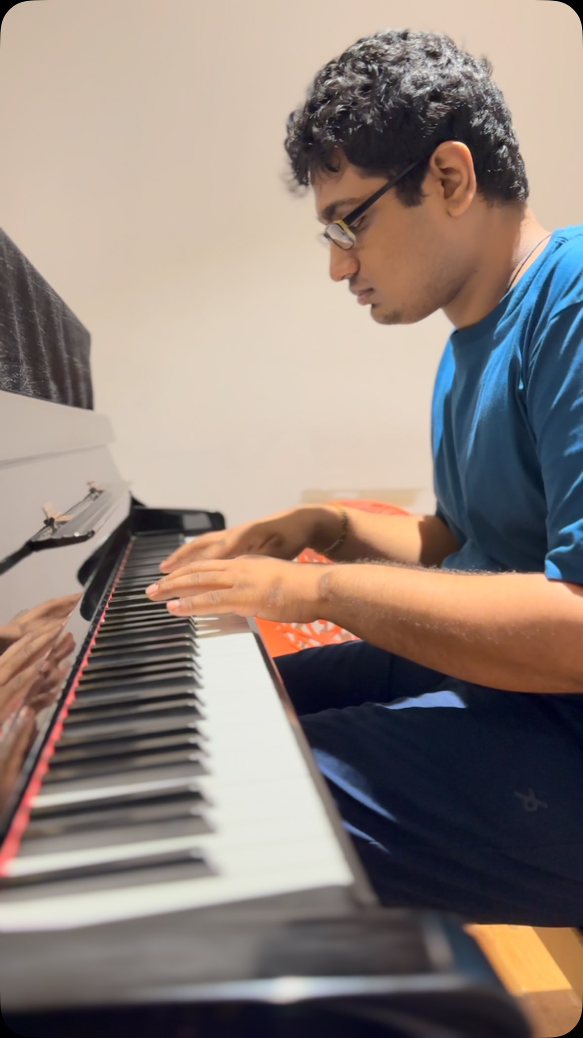 Watch vivekanandh playing Melodie from Grade 7 Piano ( Trinity College London )