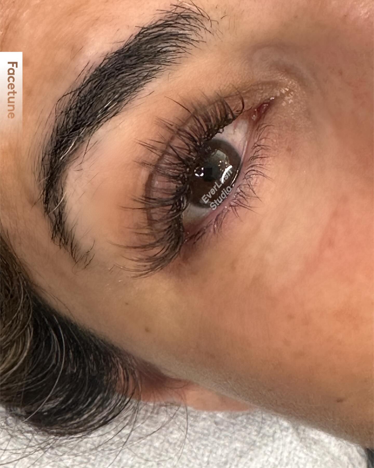 Wispy brown lashes!! I looooovvve this look! Natural and gorgeous.
#lashes #lashextensions #brownlash #natural #wispyset #summervibes☀️ #beautifullashes #arizona #scottsdalelashes