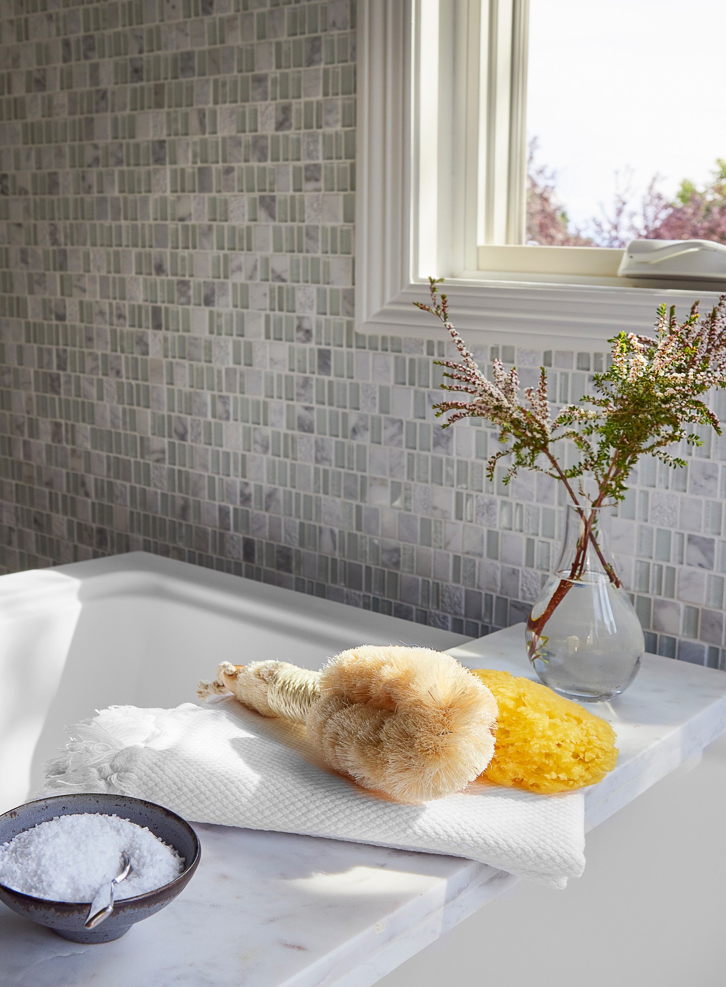 A place to exhale 🛁✨
This calming bath setup — complete with bath salts, a soft loofah, and stunning wall tile — is the kind of everyday luxury we all deserve. A space to shed the stress of the day and simply be.
Because your home should restore you — and everyone deserves a personal sanctuary.
Call us at 303.953.1909 to start designing yours. 🤍