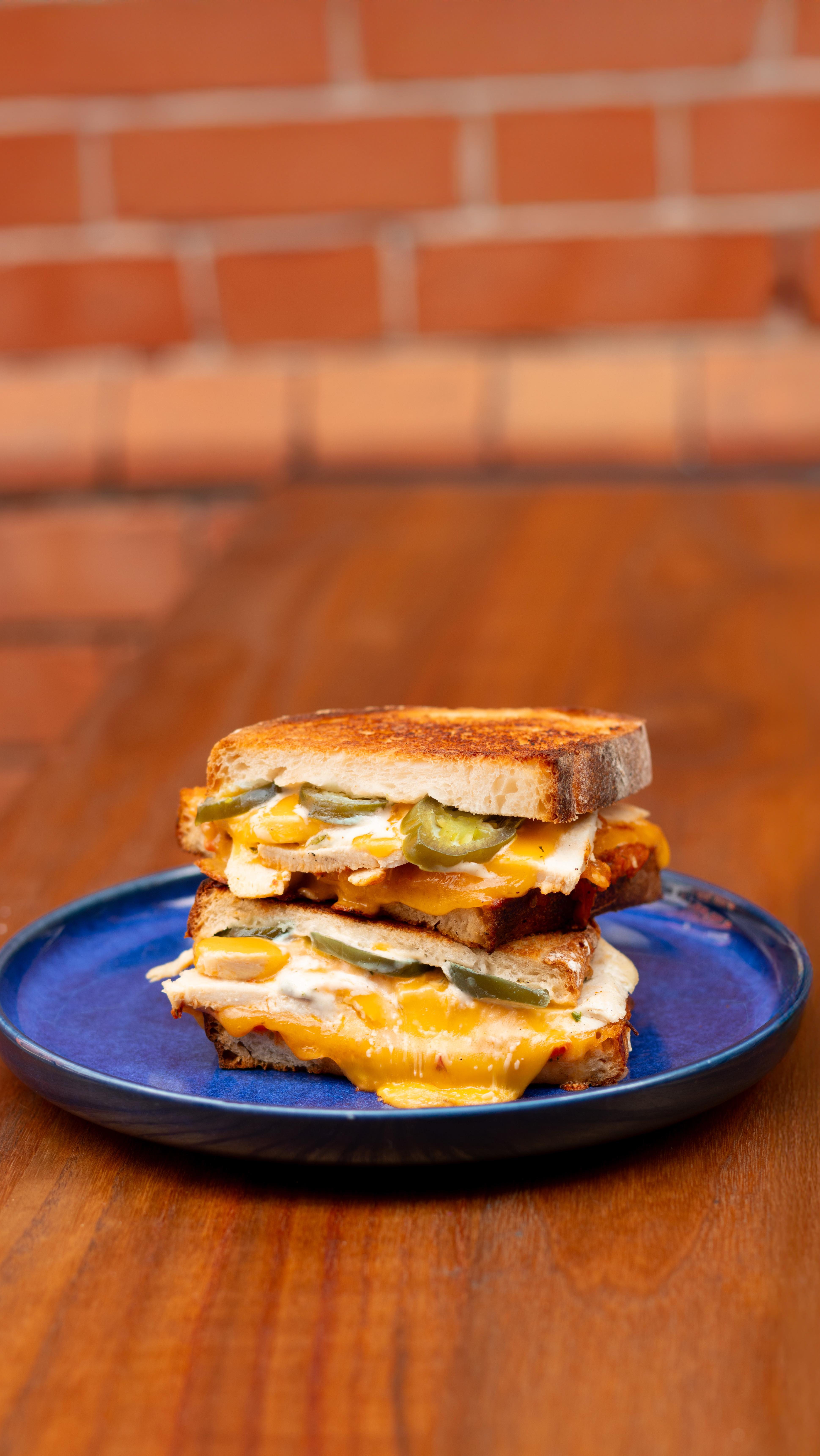 Food that looks as good as it tastes 📸😍 Made fresh in our kitchen every morning, using locally-sourced ingredients 😉
#haveameltdown #dublineats