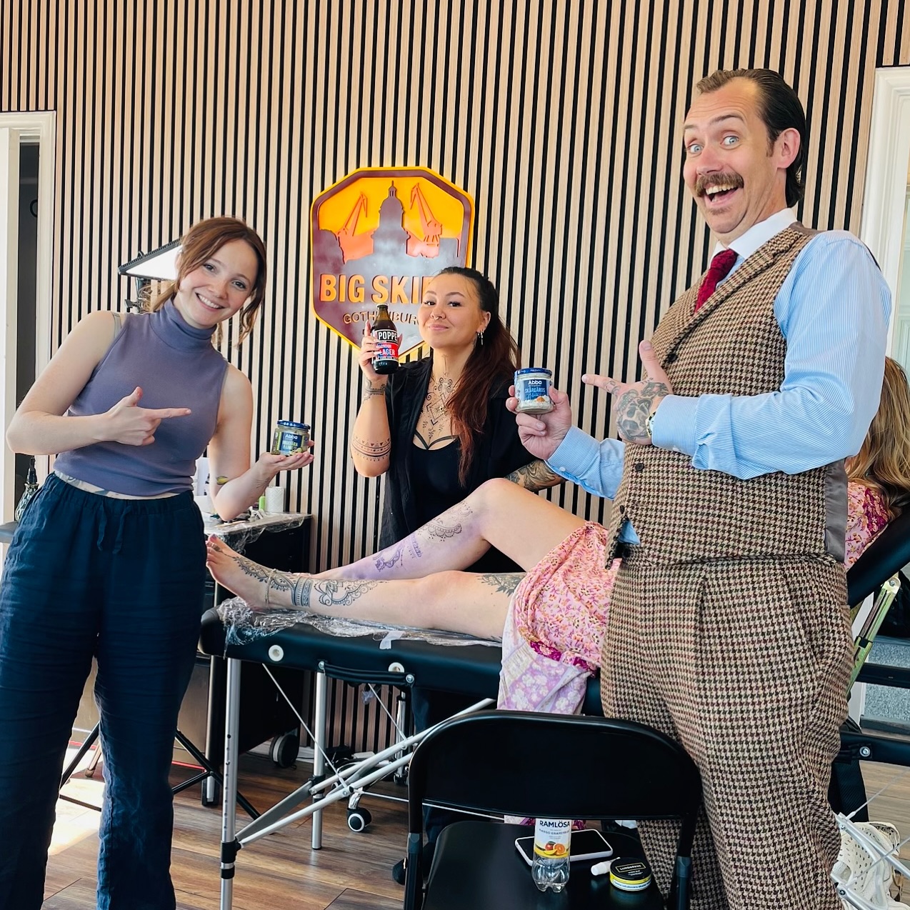 Tack @josefineirene för några goa gäst-dagar tillsammans 💐 Nu går vi på lite midsommar-ledighet och är tillbaka nästa vecka ✨☀️🍻