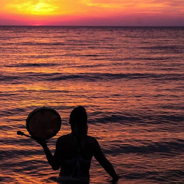 🌞✨ 14th Annual Summer Solstice Celebration – Yoga & Drumming at Sunset ✨🌞
Mark your calendars for Friday, June 20, 2025 and join us at Charles Daley Park – West Beach in Jordan for a magical evening to welcome summer in true Niagara Benchlands spirit! 🌊
This year’s Summer Solstice: Drumming Down the Sun & Yoga on the Beach is proudly brought to you by Niagara Nature Tours in partnership with The Yoga Vine of Beamsville. 🧘♀️🥁
🕖 7:00 – 7:45 PM
Beach Yoga with Jillian D’Archi (The Yoga Vine)
📍 On the grass – bring a mat or blanket
🕗 8:00 – 9:15 PM
Drumming Down the Sun with Yo Chapman
📍 In a welcoming circle on the sandy beach
No experience needed – just bring your energy, an open heart, and maybe a blanket or lawn chair if you’d like to sit. All are welcome, and donations are appreciated.
Let’s honour the longest day of the year with movement, rhythm, and community vibes. Come stretch, drum, dance, or simply soak in the joy of sunset over Lake Ontario. 🌅🌍
Check out the link in our bio for full event details and to plan your trip.
#NiagaraBenchlands #SummerSolstice2025 #DrummingDownTheSun #YogaOnTheBeach #CharlesDaleyPark #TheYogaVine #NiagaraNatureTours #WellnessInNature #BeamsvilleEvents #SunsetCelebration
@niagaranaturetours @theyogavine_niagara