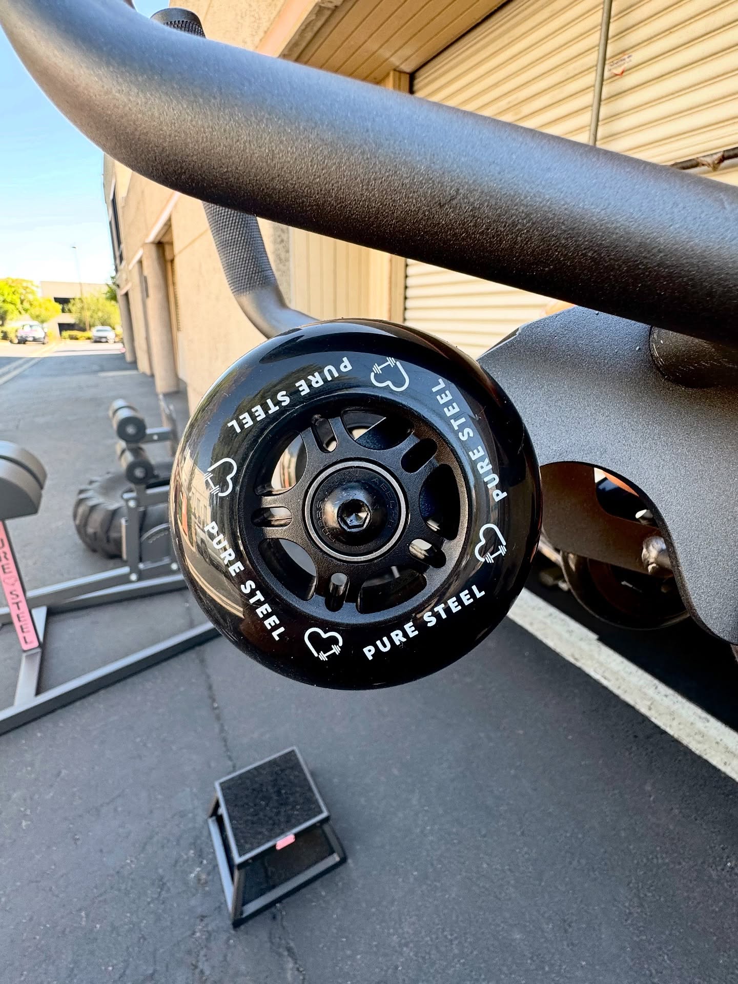 What’s better than The Pure Steel Ab Roller? The Pure Steel Ab Roller with new and improved wheels! Coming soon.
#upgrade #instafitness #gymequipment #puresteel