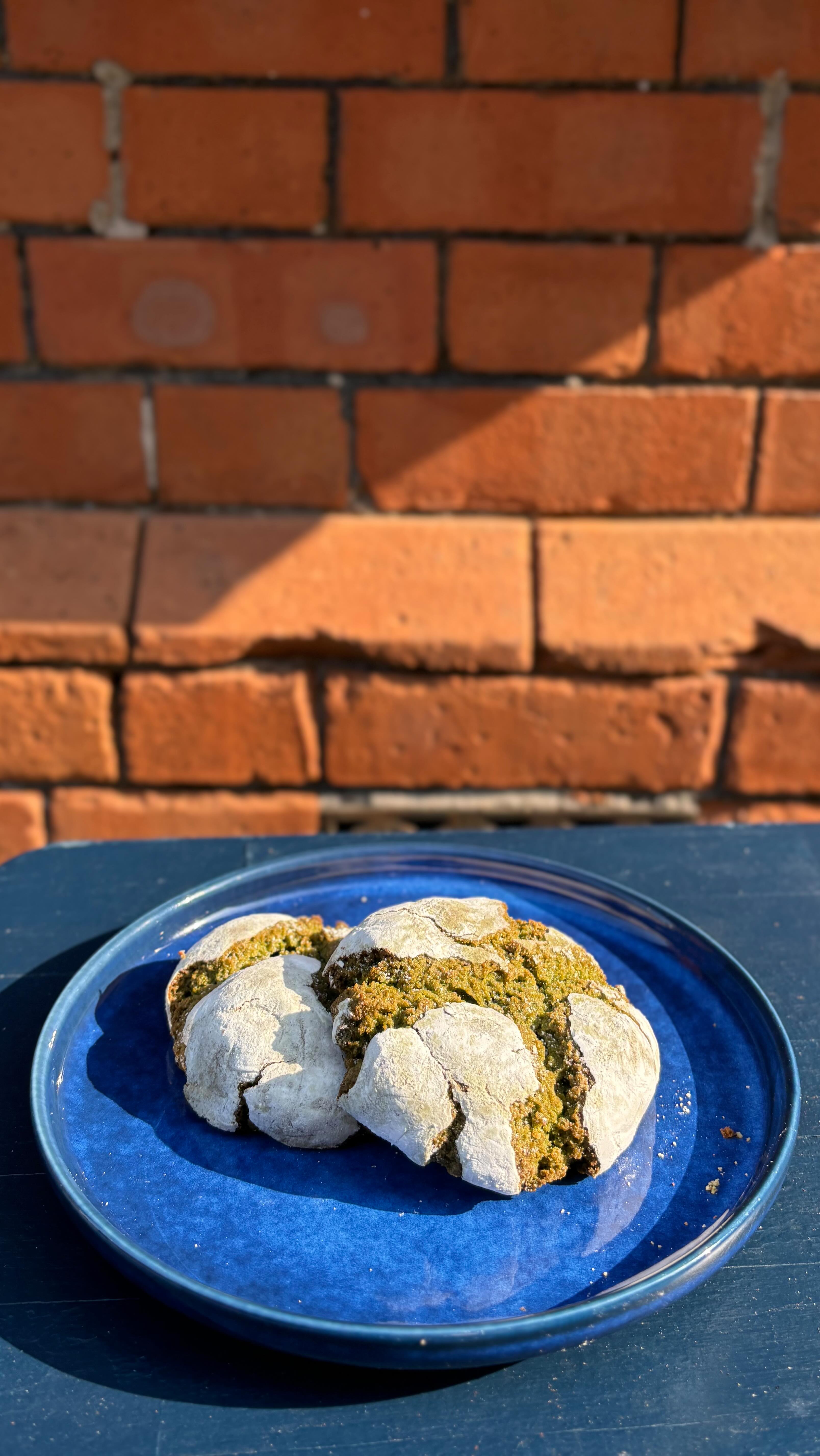 Crunchy on the outside, gooey on the inside
🍪🍪❤️
People have come far and wide to grab a bite of Meltdown’s Massive cookies, cause they’re just THAT good 😬 come see for yourself!
#haveameltdown