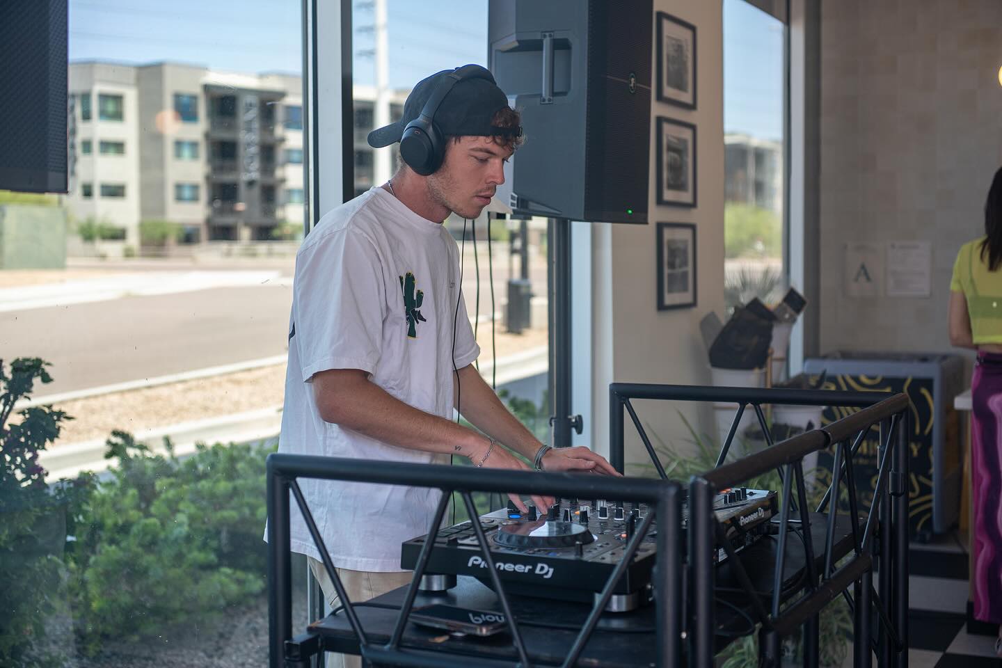 Still thinking about our DJ Day 🎧✨
From iced lattes to live beats, thank you to everyone who pulled up and made Stemistry McDowell the place to be this weekend. 💐☕️
#Scottsdale #TempeAZ #PhoenixEvents #AZCoffee #ArizonaEats #ScottsdaleFoodie #ASUEvents #DowntownScottsdale #AZVibes #CoffeeCulture #AZBrunch #ScottsdaleWeekend #LocalAZ #ThingsToDoAZ #ExploreAZ #ArizonaLocal #AZSmallBusiness #ASUStudents #ScottsdaleDrinks #DJSetAZ #McDowellRd #StemistryAZ #ScottsdaleHotSpots #AZTikTokSpots #DesertLife #ScottsdaleScene #VisitArizona #LatteLovers #ArizonaHappenings #WeekendInAZ