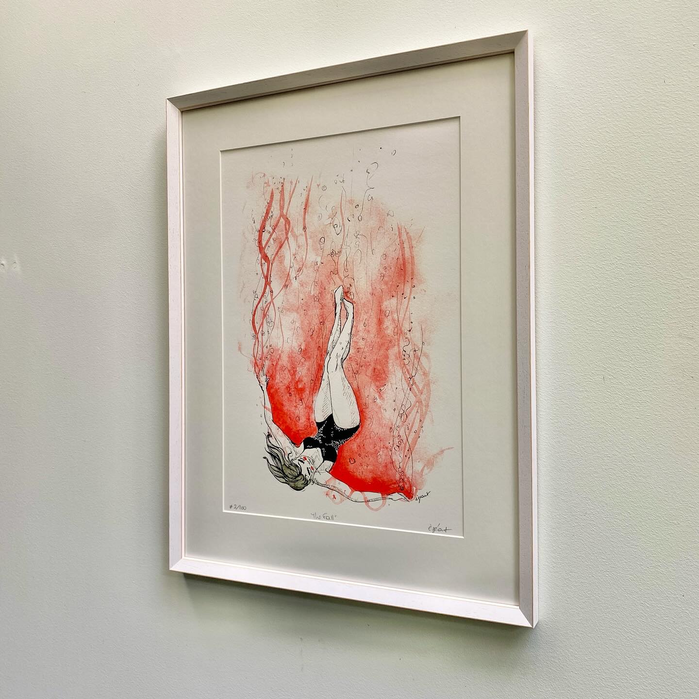 White frame, supplied to us by Avon Framing Supplies, with a white mat board is more than enough to highlight our clients Emilie Geant fine art print.
#émiliegéant
#emiliegeant
#emiliegeantartwork
#avonframingsupplies
#nzframers