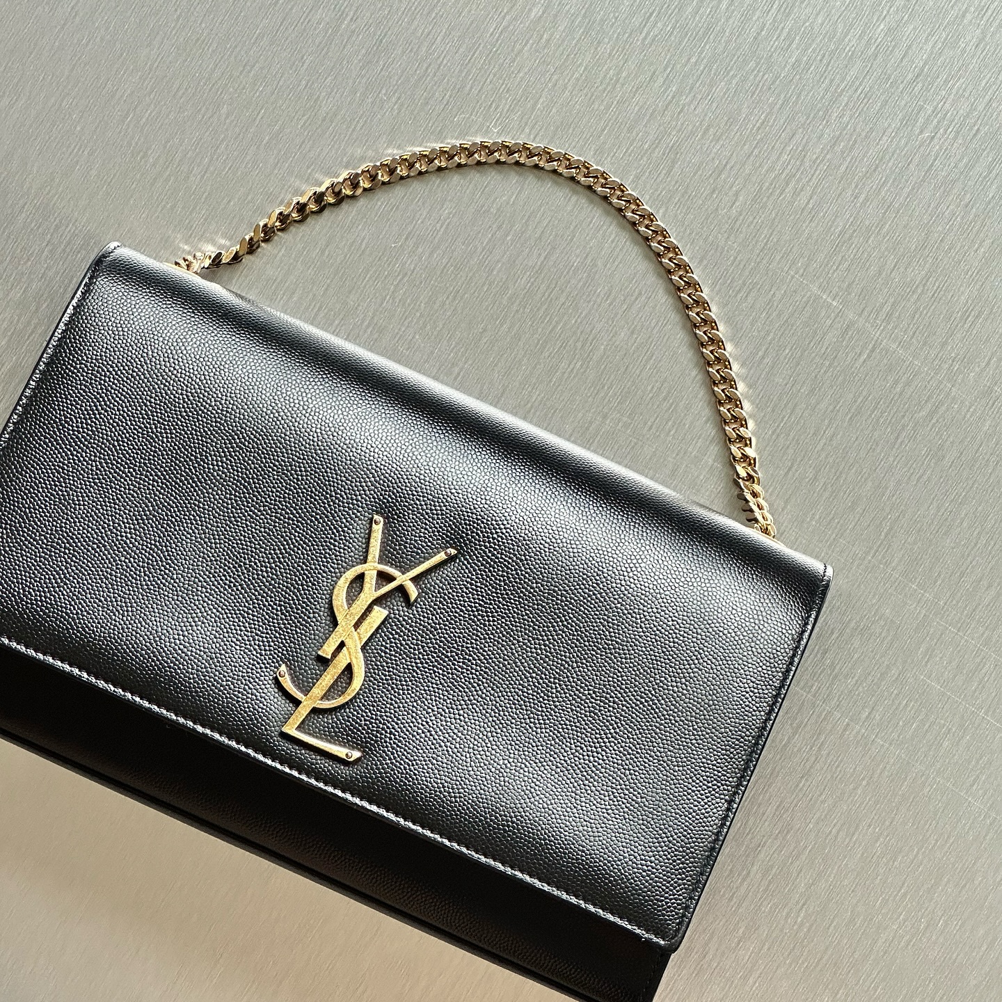 Turn heads with the iconic YSL Kate in medium size, featuring embossed leather and that bold YSL hardware. Effortlessly sleek, endlessly stylish.
For more information, please refer to the website link provided in the bio.
Listing no: UK3116
Opuluxe.sg is not affiliated to the brands featured. We are an independent consignment platform of authenticated luxury products. All trademarks and copyrights remain sole property of the brands.