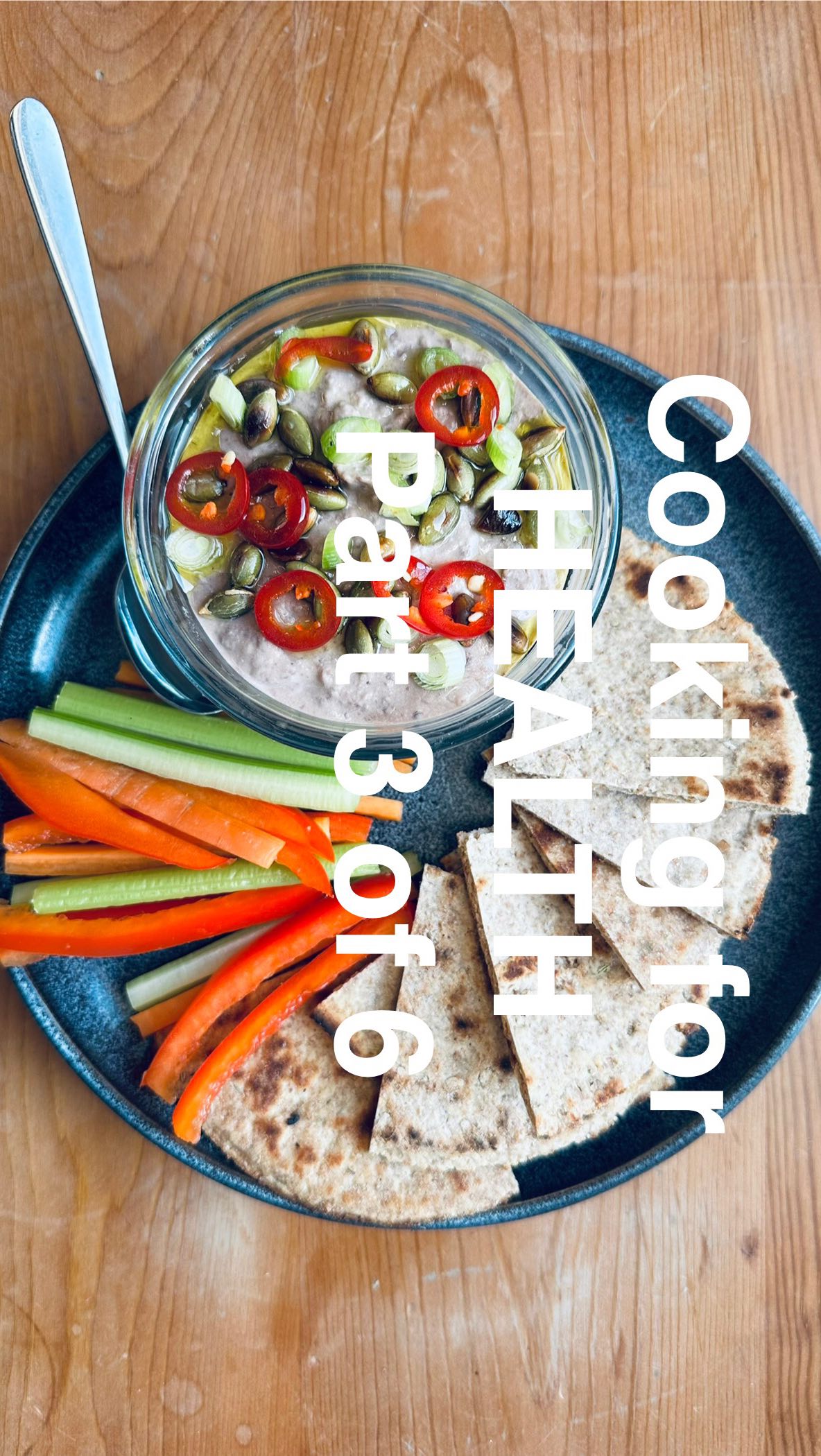 As well as being a flavoursome alternative to chickpeas to make hummus black beans are a great source of prebiotic fibre & help reduce low grade inflammation & its subsequent effects on chronic health conditions.
Recipe
5 tbsps Black beans canned
1 tbsp Tahini
Lemon squeeze
1 Garlic clove
2 tsp Ground cumin
Whole wheat flour 75g
Greek yogurt 75g
Ground fennel seed 2 tsps
Ground sea salt 1 tsp
Baking powder 3 tsps
Carrot, celery & red pepper 30g
Calories 690
Fats 18g
Carbs 105g
Protein 38g
#vegandish
#antiinflammatory
If you’d like more guidance on meals & what nutrient set up is right for you then please get in touch