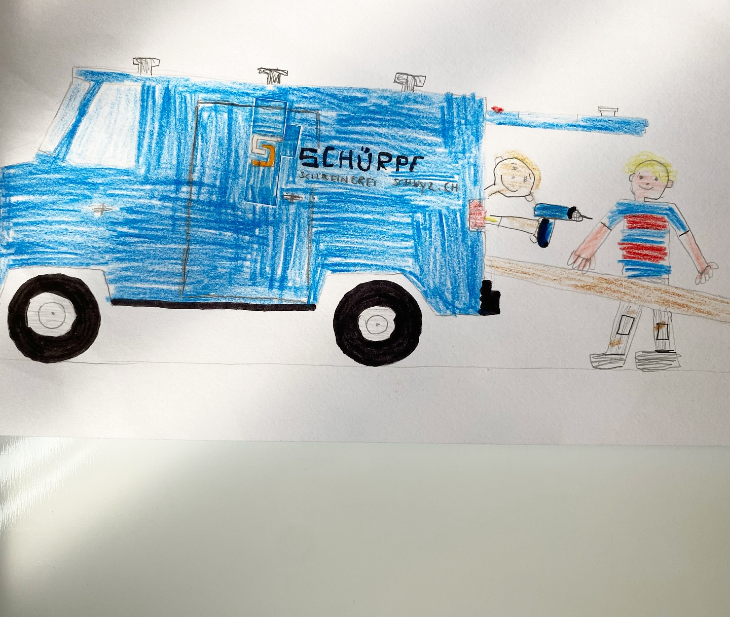 Wenn ich gross bin, will ich auch Schreiner werden…
#kindheitsträume #mankannniefrühgenuganfangen #traumberuf #schreiner #teachthemyoung #kinderzeichnung #vorbild #wiedervatersodersohn❤️