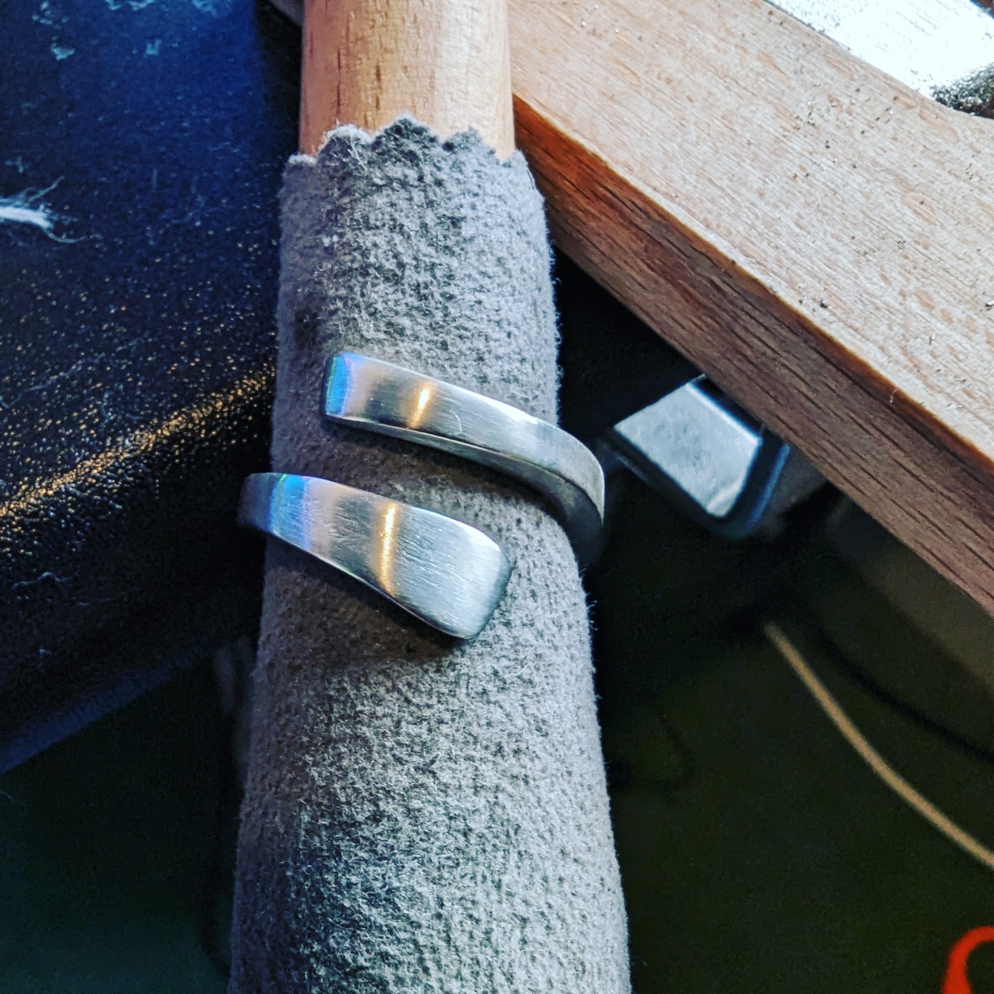 I love working with silver and recycling broken costume jewellery. Wire-wrapping with copper-based wire is hugely zen too.
So why not add something else to the mix?
Looking forward to a day class in torch-fired industrial titanium at the Central Scotland School of Jewellery in July.
Because I just don't have enough tools and metal in my life. Must have MOAR! 😂
#jewellery #titanium #scotland