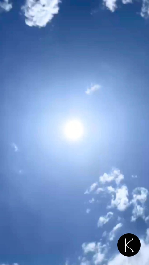 ¿Creías que solo tú sufres el calor?
Los cerezos también lo sienten y, por eso, estos días les apoyamos con aminoácidos y nutrientes foliares al amanecer.
Un empujón extra para que sigan creciendo fuertes este verano.
#KumaCherries #cerezas #productores #ProductosdeAsturias #productodecercanía #productolocal #Agricultura #asturias #Allande #linares #suroccidenteasturiano #Suroccidente