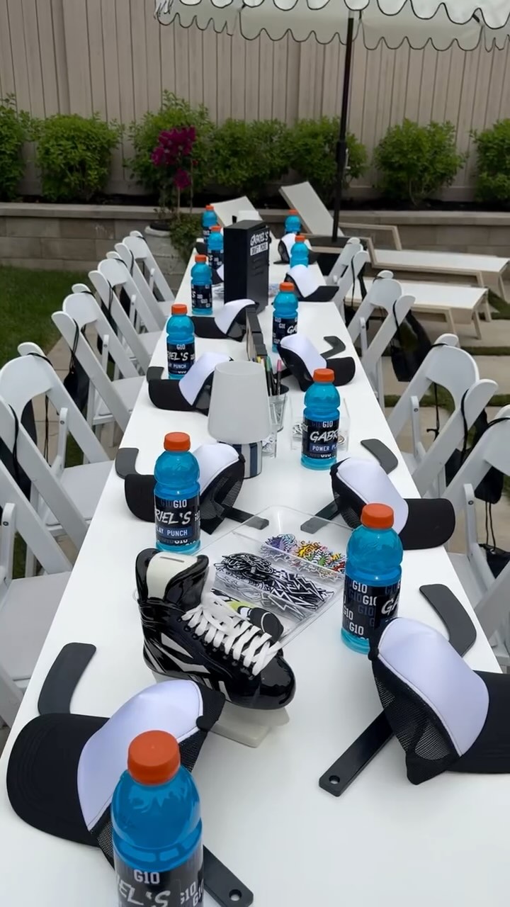 Now that’s what we call a birthday power play 💥🥅 @luxalittleevents brought Gabriel’s hockey fantasy to life for the incredible @vanessaa.giuliani
Planner: @luxalittleevents
Graphic Design & Branding: @amandaashleydesigns
Cocktail Menu: @bexs.boutique
Punch Wall: @cfeventrental
Custom Gatorade Water Bottle: @signature.swag
Ice Cream Cart: @vanillavibesicecream
Custom Mocktails: @mobile.mixologyy
Cake: @sweetalicakes