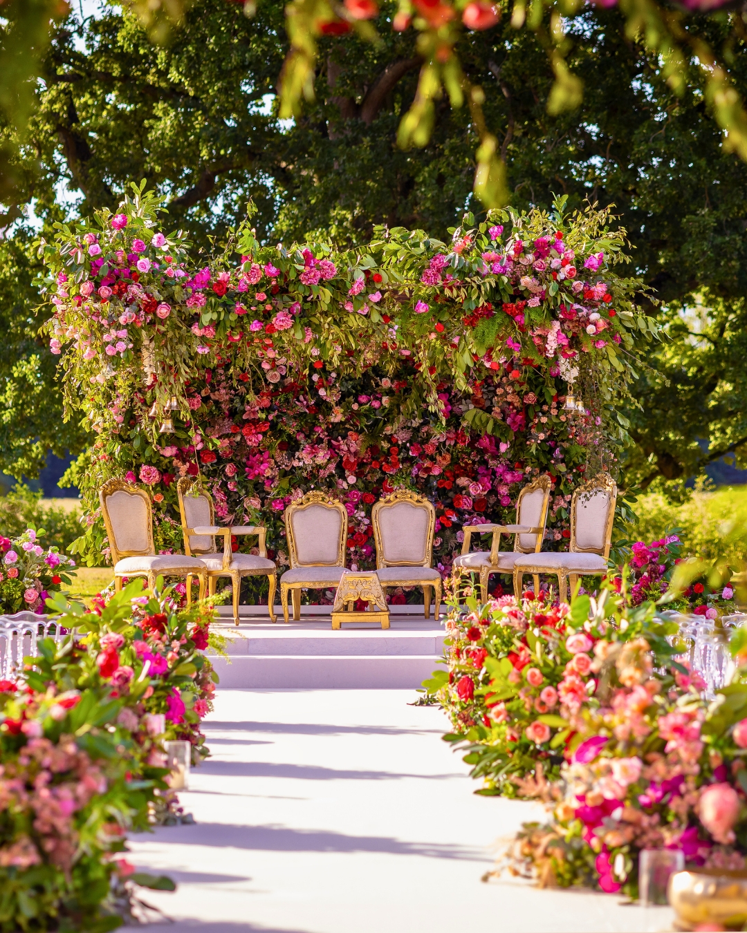 When tradition brings the drama in the best way.
🌸
This breathtaking #Mandap setup at #DittonManor is a perfect blend of colour, elegance and celebration.
🌿
Surrounded by blooms and sunshine, it is made for meaningful moments and unforgettable ceremonies.
💐
For every #AsianWedding and cultural celebration, our gardens are ready to be transformed into something magical.
✨
#Weddings #OutdoorWedding #LuxuryWedding #GardenCeremony #WeddingDecor #FloralDesign #BerkshireWeddings #IndianWedding #SouthAsianWedding #WeddingInspiration #WeddingStyle #CulturalWeddings