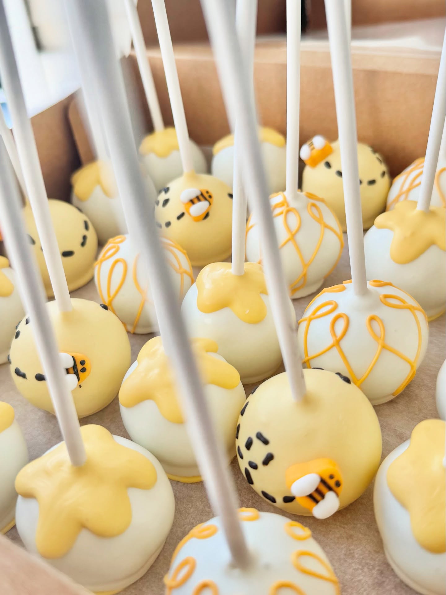 First Bee-Day 🐝🌼☀️
•
•
Order with me by clicking the link in my bio! 🩷
#cakepops #explorepage #desserts #inspo #newjersey