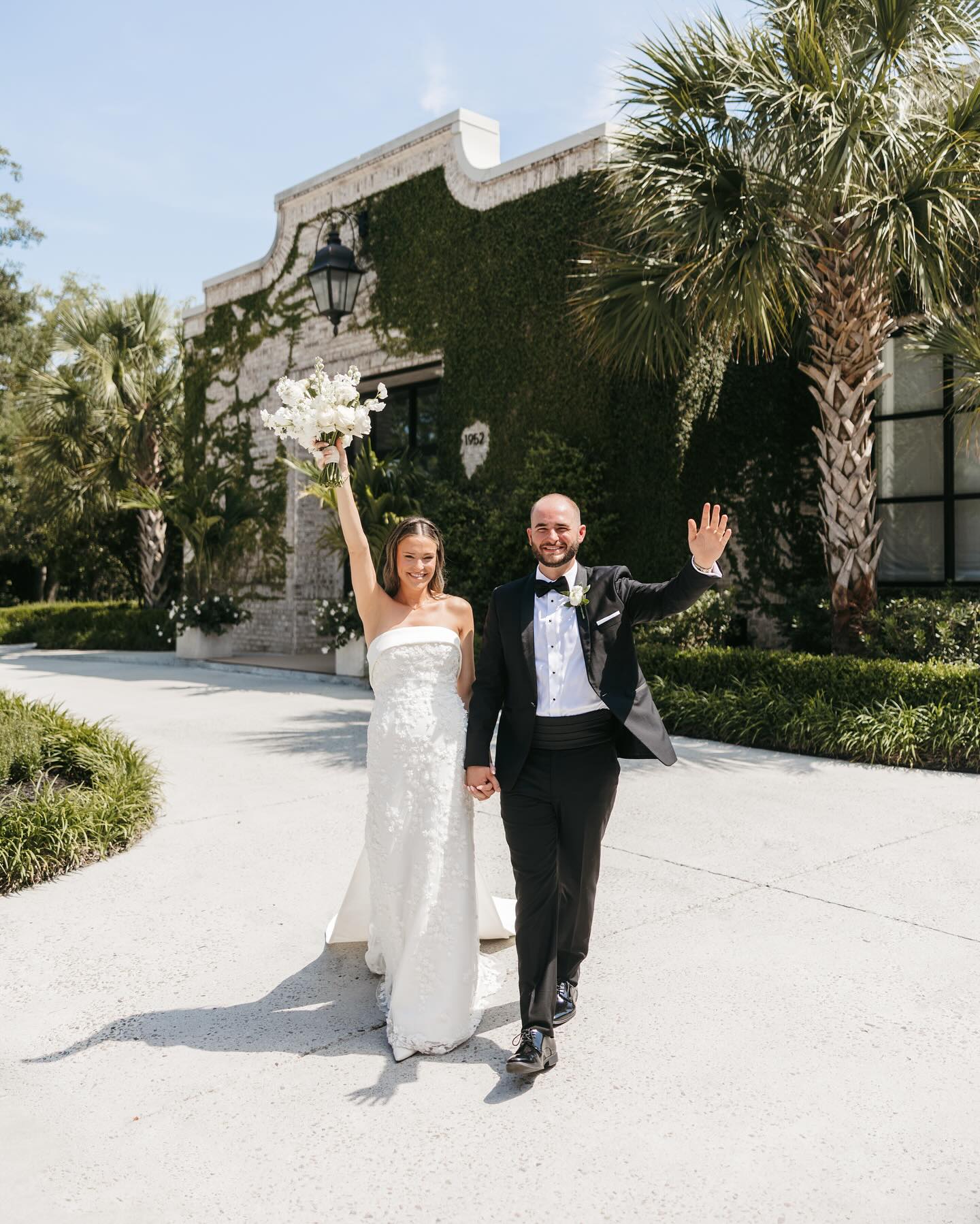 E m i l y + J o n a t h a n
6. 20. 25 | W r i g h t s v i l l e M a n o r
Congrats to the NEW Mr. & Mrs. Morreale!! It was a stunning weekend in Wilmington, NC getting to celebrate their love. Lifetime sweethearts with forever to go!!! Here’s just a tiny glimpse into the beauty. Can’t wait to bring you into more of their day! #ashlyncatheyphotography