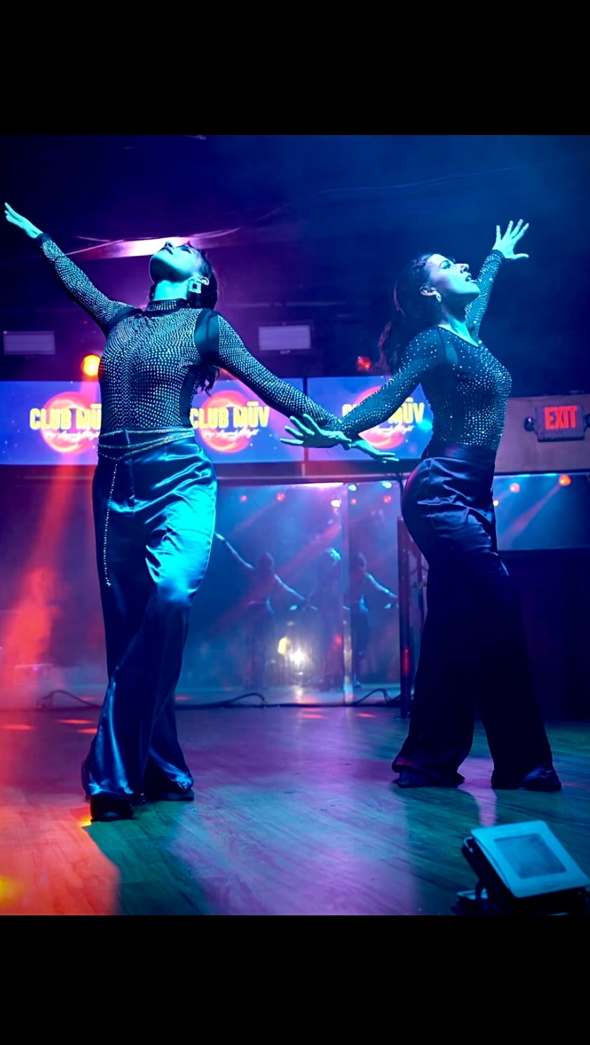 It has certainly been a Michael Jackson summer for us, and today especially, we celebrate his legacy.
From his groundbreaking music and iconic dance moves to the impact of his humanitarian work around the world, we honor the King of Pop.
Here’s to the greatest entertainer to ever live.
Rest in peace, Michael Jackson.
Al in maroon♥️ Ron in blue💙