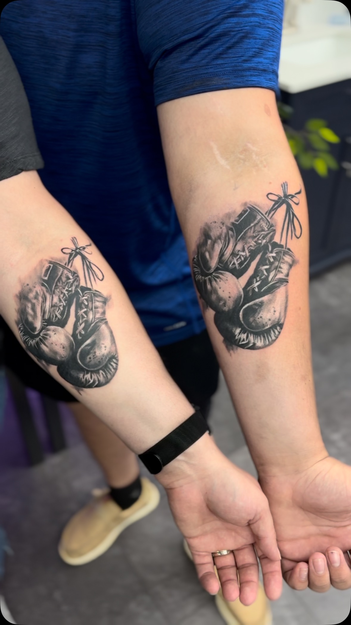Mother & son matching tattoos 🥊
✉️ DM to book your free consultation
.
.
.
.
.
#tattooculture #tattoocolor #tattooedlife #tattooinstagram #tattooedpeople #tattooofinstagram #tattoofineline #tattoostagram #tattoodrawing #tattoosupply #lovetattoos #tattoosupplies #tattooinked #menwithtattoos #inspirationtattoo #tattooers #tattooman #tattooinkspiration #tattoocollector #tattoosforwomen #tattoomen #simpletattoo #tattoomaster #womenwithtattoos #tattoorealism #tattoosformen #tattoowoman #delicatetattoo #tattoosocial #kwadron