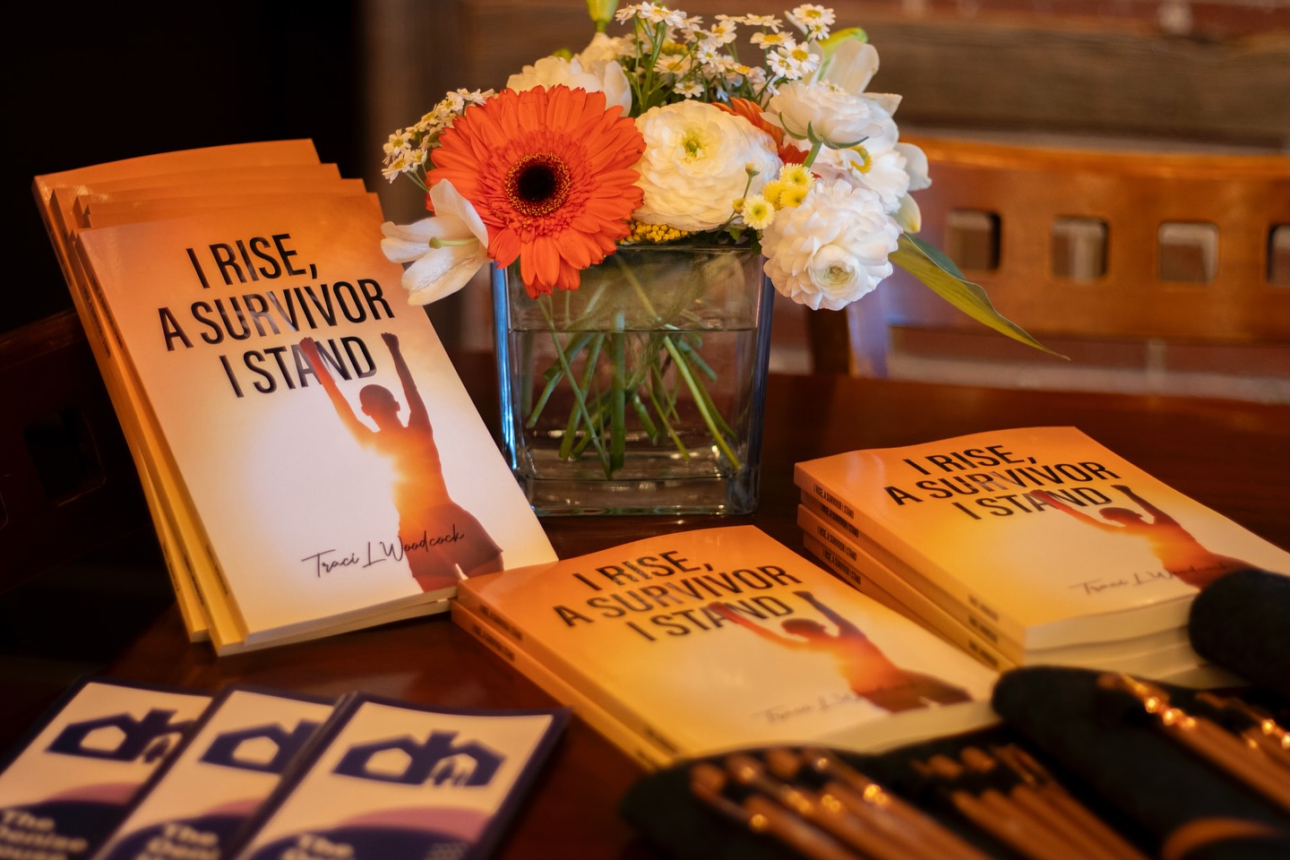 📚✍️Yesterday’s event shoot was nothing short of inspiring✨🫶🏼
I had the honor of capturing a beautiful book signing for the incredible Traci, in support of The Denise House shelter 💜
From heartfelt moments at the signing to a lively silent auction, the love and support in the room were powerful👸🏼💕
Traci’s strength and resilience radiated through every smile, every hug, and every story shared.
Grateful to be part of a night that celebrated courage, community, and compassion👥🤍 @traci.mendez0
Everyone go purchase “I Rise A Survivor I Stand”
#EventPhotography #BookSigning #GrassRootsOriginals #TheDeniseHouse #Photography #SupportAndStrength #SilentAuction #CommunityLove #WomenEmpowerment