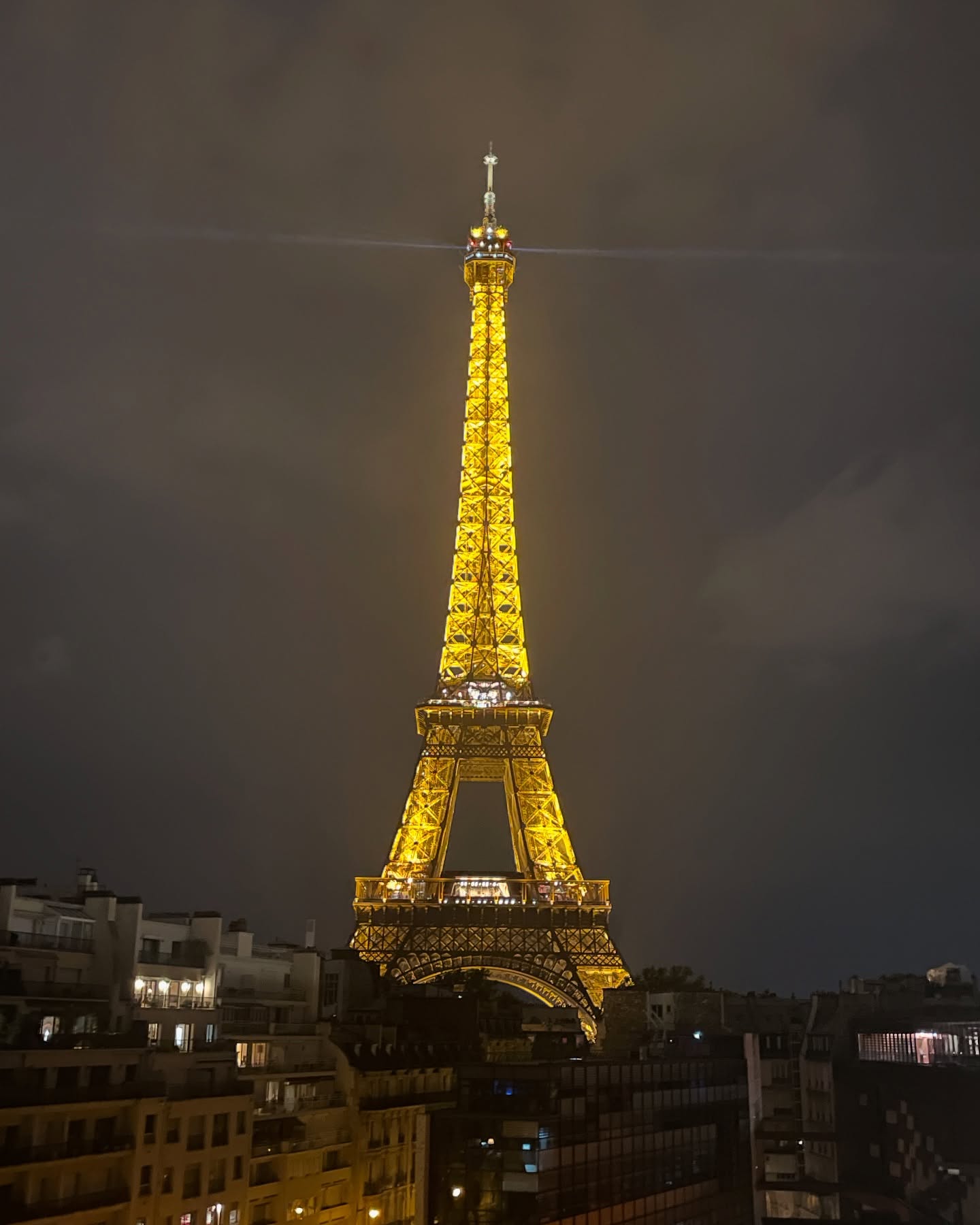 PARIS EST FANTASTIQUE!❤️🇫🇷 Spending a week in Paris, with side trips to Versailles & Normandy, was magical and enriching. Joining family, creating memories, learning history, connecting with people in a different culture……❤️❤️❤️FANTASTIQUE!!! #gratefulforthislife #parisvibes #parisinspiration