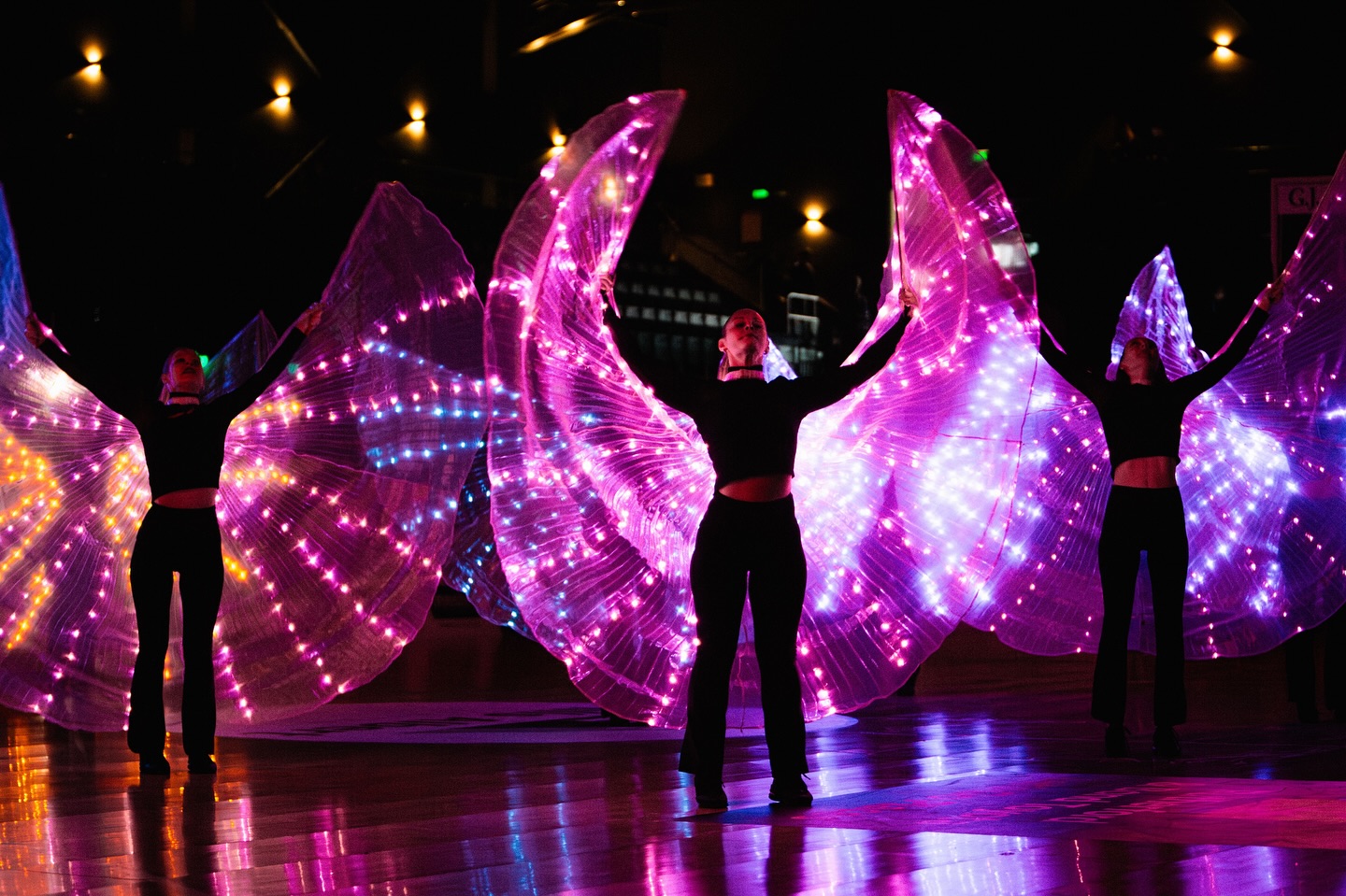 Something a little different for @saintsbasketball #saintsshowtime half-time this weekend. Mānawatia a Matariki! ✨
Thanks to our friends Te Whaiao and @taipuhi_king for helping to bring it all together - and @joelhanksmedia for #capturingmemories
@rb.king.toyota @salspizzanz 🫶🏻
#saintsfamily #salsangels #societyentertainment #halftimeentertainment #dancers