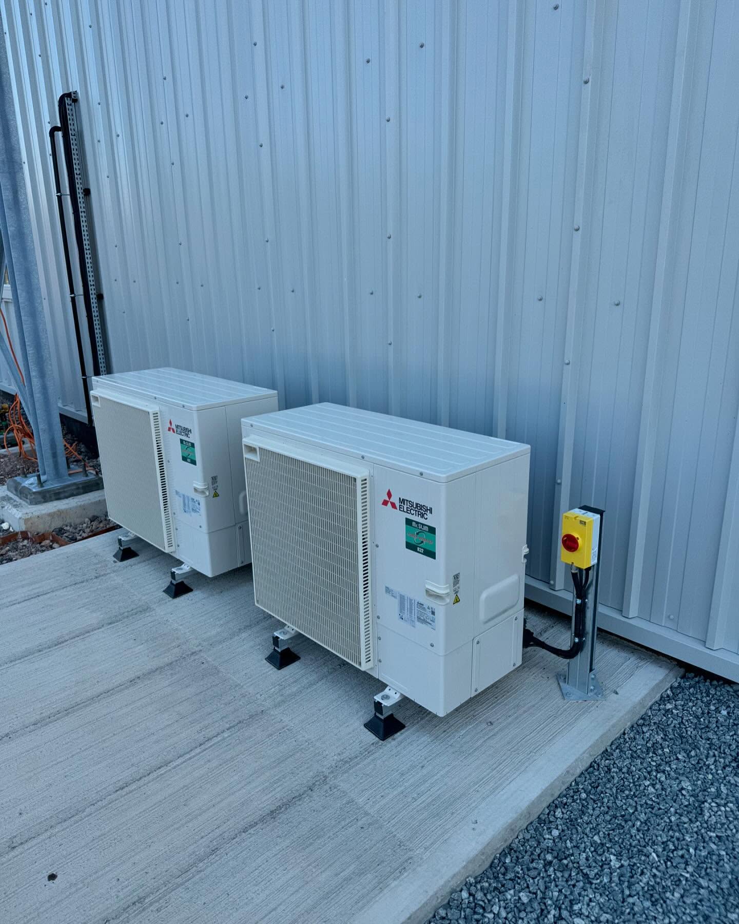 The last couple of bits wrapped up this week in our Elstree site! 8no. splits installed with third party run/fault monitoring and duty share via Melcomms BEMS interfaces plus an accessible bathroom installed as part of the mechanical package. No power available on site yet but looking forward to commissioning this in a few months time.