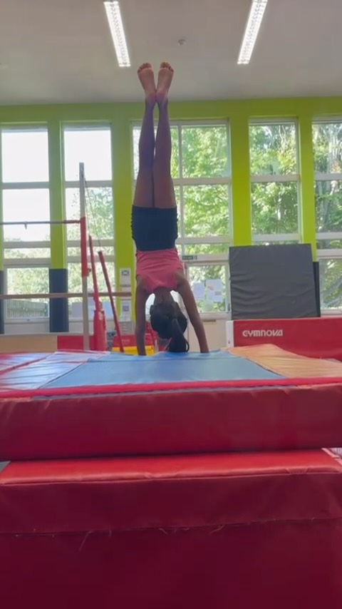 Viaana, Lilia and Shanaya working on their #handspring flat backs this week (pssstโฆ in our air conditioned gymnasium!) ๐
โโ
๐ฑ 07415-758-680
๐ง airiesgymnastics@gmail.com
๐ป www.airiesgymnastics.co.uk
๐ One YMCA Woodlands Community Hub, Leavesden Country Park, Abbots Langley, WD5 0GU