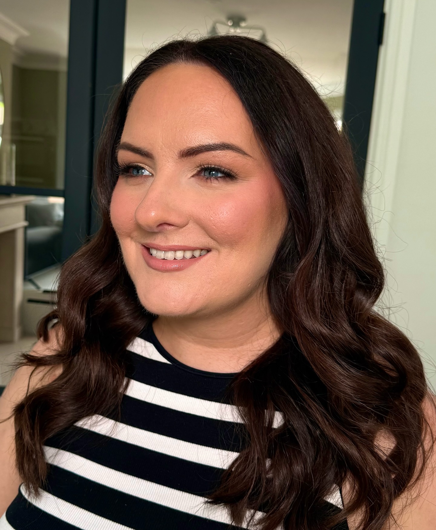 NICOLA🤍 Soft glam for my lovely Nicola! Who you will have seen on the grid before and is an OG client of 7+ years (ive lost count lol) and a previous GemMakeup bride!! Warm, blushy tones to compliment Nicolas outfit making her wedding guest ready✨✨
Have you ever wondered how I can ensure your makeup stays on in the heat? I apply makeup in light layers which essentially creates a weightless feel yet coverage in all the right places. Embedding products in and locking them in with my trusty @lauramercier or @hudabeauty powders. The final touch that then really seals the deal is setting sprays!!
My go to setting sprays are:
@urbandecaycosmetics all nighter
@thebeautycrop - I love them all 🥰
@kryolanofficial fixing spray - I used this at uni for special fx and theatre and let me tell you…. Your makeups going no where!!!
• Blue marble SELR setting spray - this is one that I don’t get out unless it is truly needed but let’s just say…. This can be used for underwater shoots so it is STRONG!!
#glammakeup #bridalmakeupart #weddingmakeupartists #bridalmakeuplook #occasionmakeup #kentmua #kentmakeupartist #kentweddingsuppliers