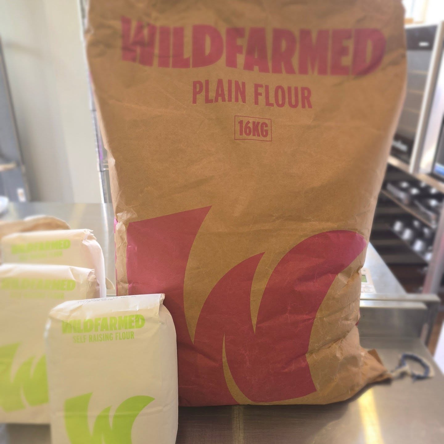 After reading Sixty Harvests Left and watching Clarkson’s Farm with the kids… it really hits home how broken our food system is 😕🌾💛
With this in mind, every Layer’d bake will now be made using Wildfarmed flour ✨️
🌱 Grown through regenerative farming, it's better for the soil, the planet, & our future 🌿 🙂
#layerd_cake #eatgoodcake #realcakes #flour #regenerativefarming #Wildfarmed #layercake #GoodCake #BakingForChange #clarksonsfarm #nidderdalecakes #coffeeshopsupply #SustainableBaking #rusticluxury