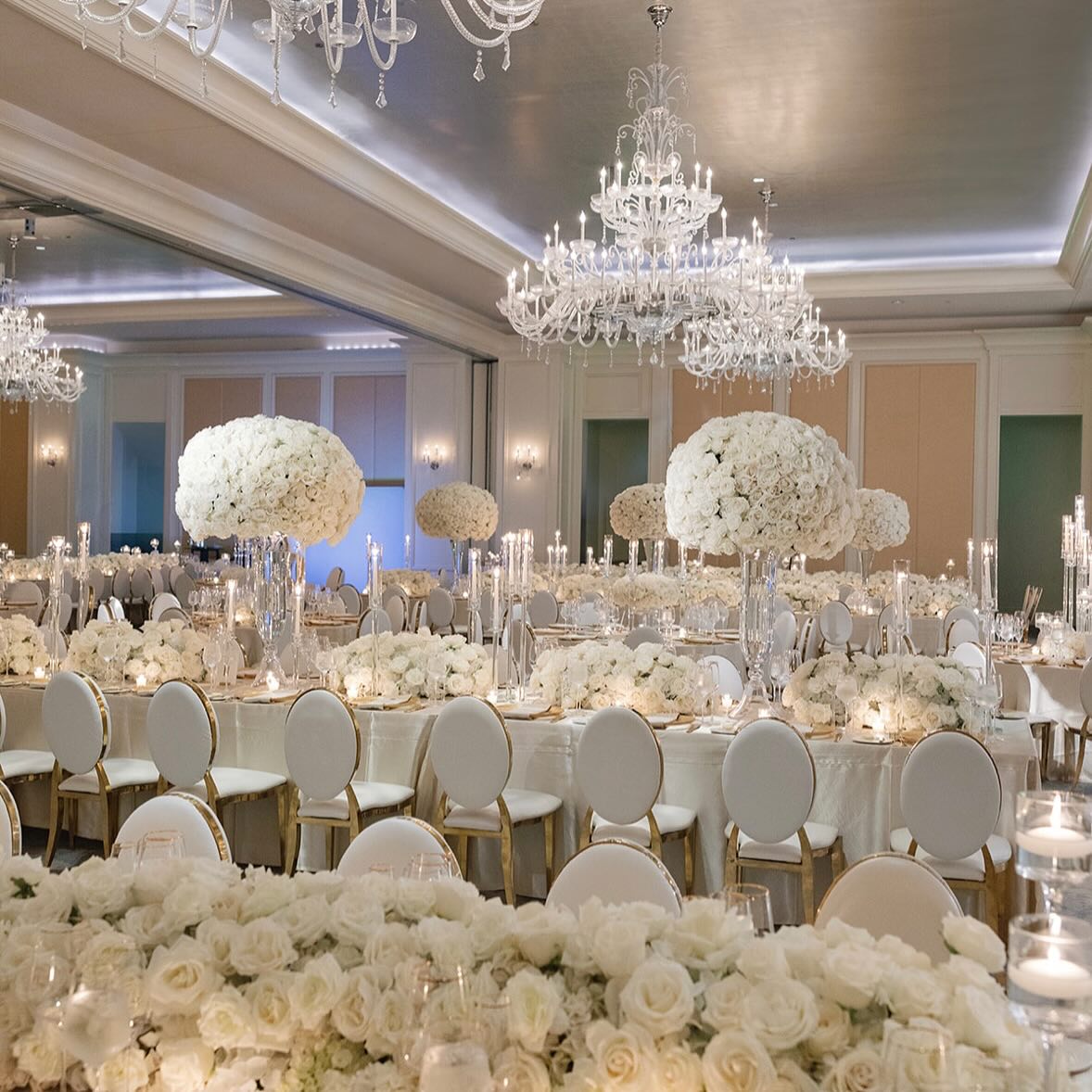 Padded Cartier chairs by @luvdecorrentals planning & design @trulyewers Decor & Flowers @theperfectcreation photos @thelockharts #eventrentalsatlanta #partyrentalsatlanta #luxurypartyrentals #chairrentalsatlanta