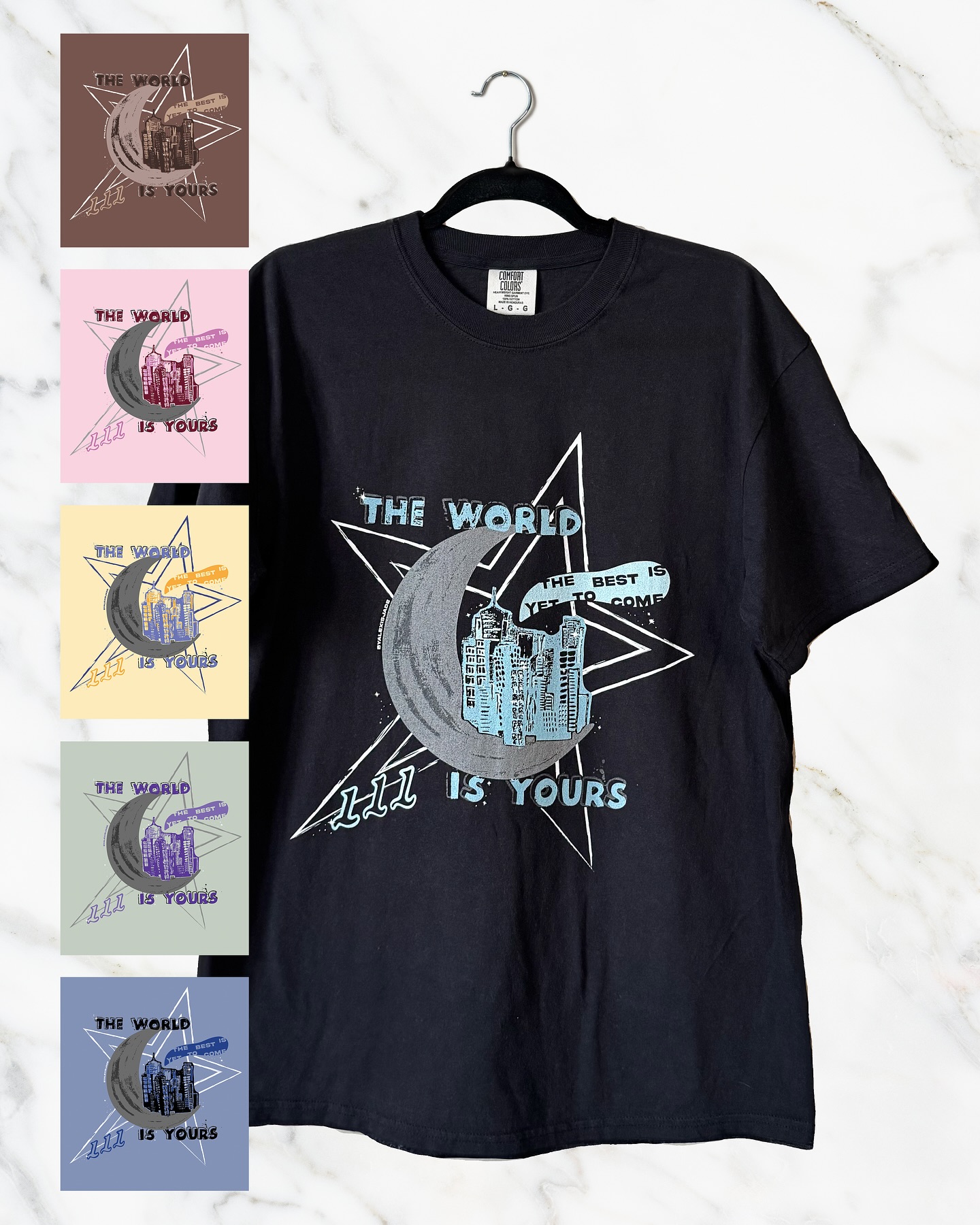 just added a new design to my Etsy shop ✨ this one was inspired by a mixed media piece I made for the lovely @catlundberg 🌙 I took her requested Nirvana lyrics and gave it a little BYALEXISJADE remix — now it says “the best is yet to come” 💭 because that’s the energy we’re carrying 🫶 I also played around with some new color combos and I’m kinda obsessed… what do you think?! 💞
@etsy BYALEXISJADE 🎨 link in bio!