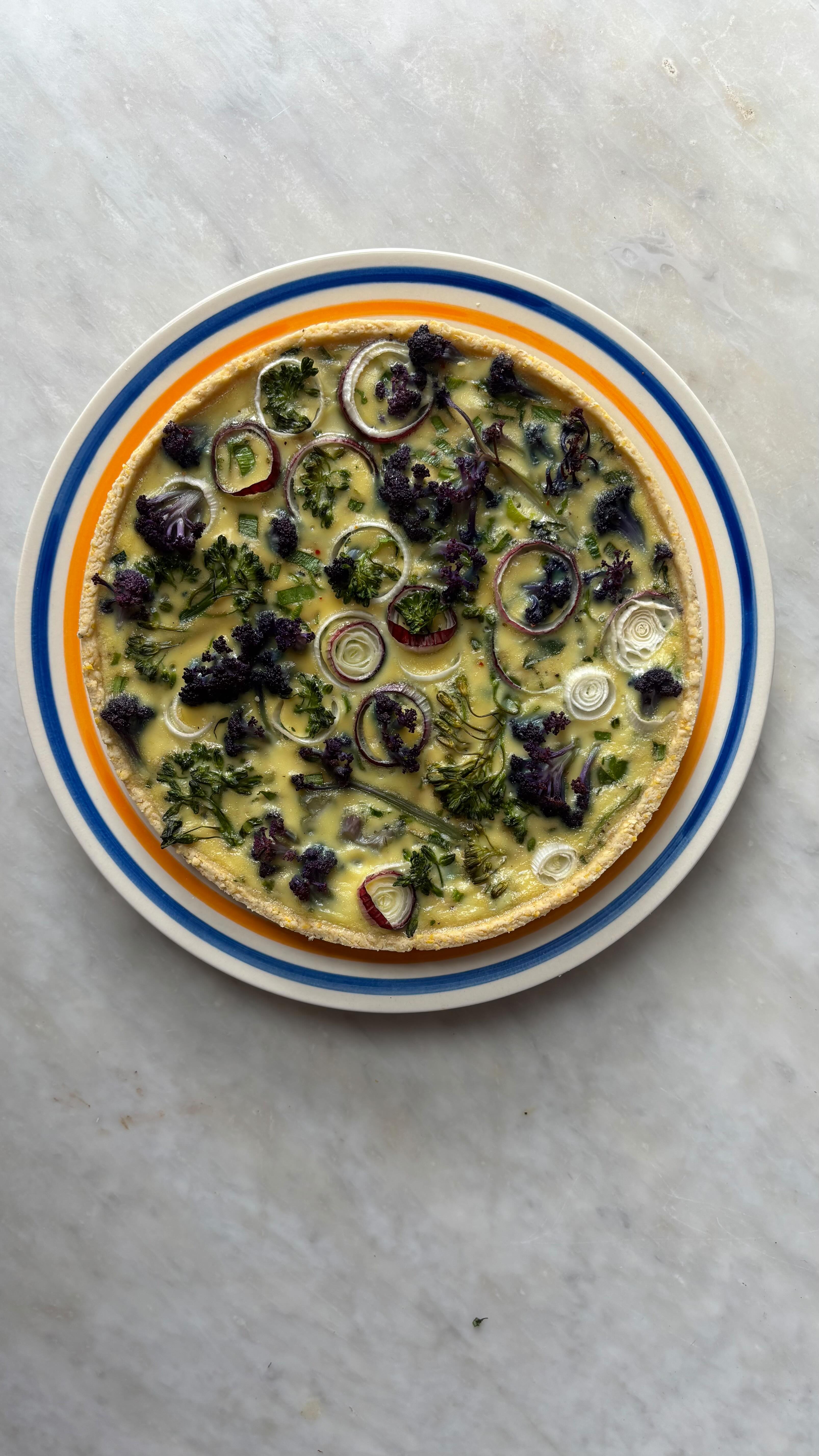 I went to the farmers market and found some blooming purple cauliflower and got inspired to make a litttle quiche with some original salt from @omnivore.us
#farmersmarket #farmersmarkethaul #recipe #bakewithme #nyccooking #nycchef #cookingforamici #nycfood #baking #summerrecipes