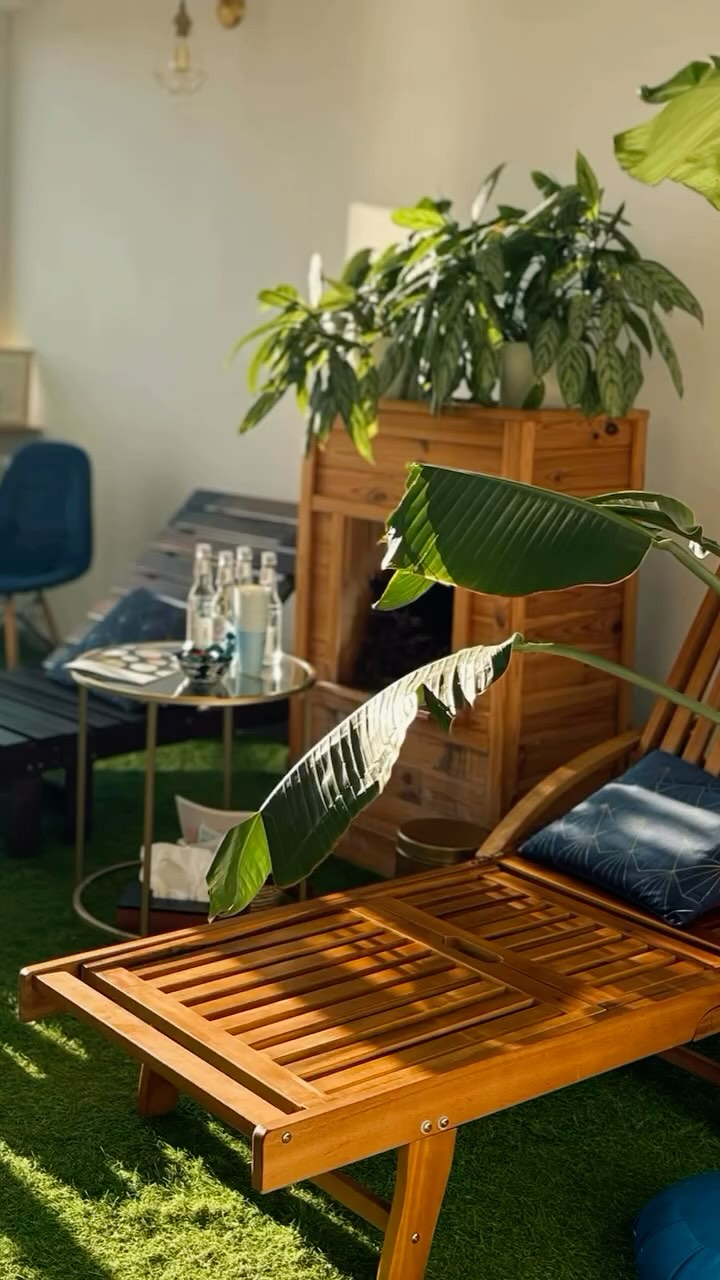 Relaks dla dwojga czy może personalizowana terapia skór dojrzałych, problematycznych? A może wyjątkowe wyjście dla przyjaciółek lub romantyczna rocznica? Niezależnie od Twoich potrzeb- jesteśmy dla Was! Znajdziesz u nas najlepsze, niszowe, wyselekcjonowane marki ♥️ przestronne wnętrza, które zapraszają do relaksu w ciszy i spokoju 😍