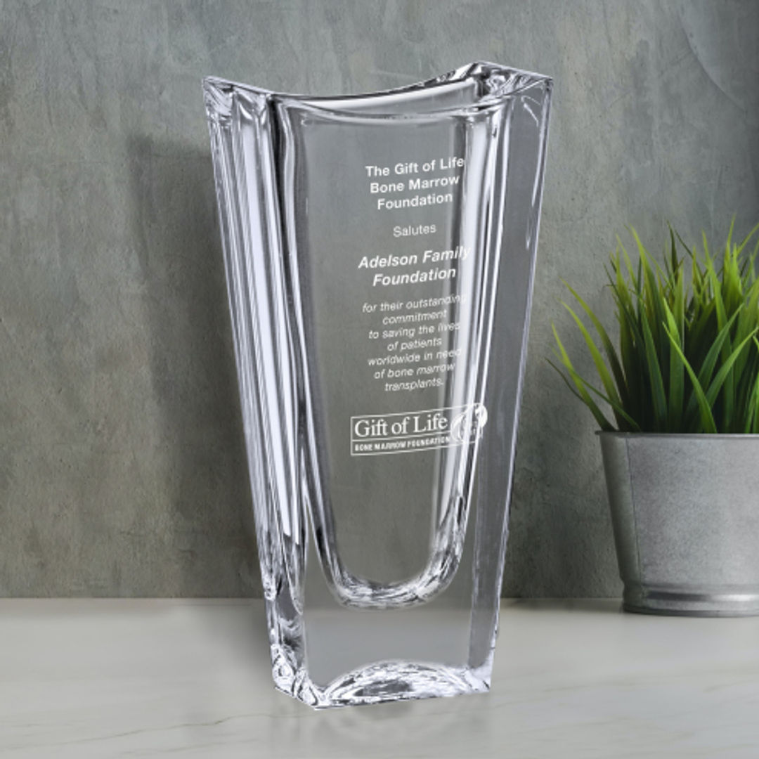When it comes to branded merchandise, we've got you covered. Contact us today for more information on how we can help you achieve your marketing goals. #vases #holders #awards #tumblers