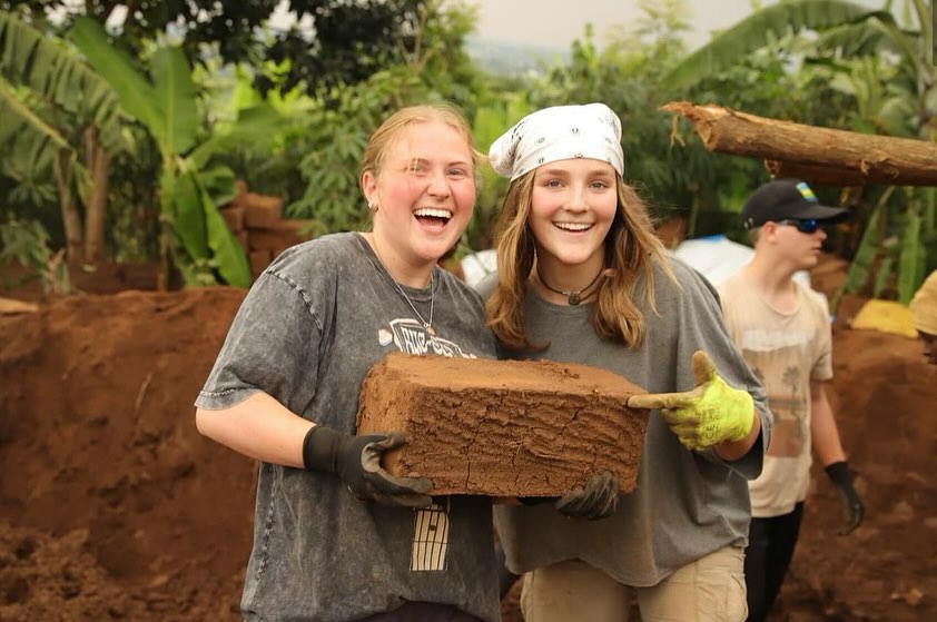 The magic of service is happening around the world!
Youthlinc teams are out making a difference this summer, one connection, one lesson, one project at a time.
From cultural exchanges to construction projects, vocational training to health and education, our students are diving deep into meaningful experiences across the globe.
Want to see the impact? Follow each team’s account for a behind-the-scenes look at the unforgettable work happening in each country.