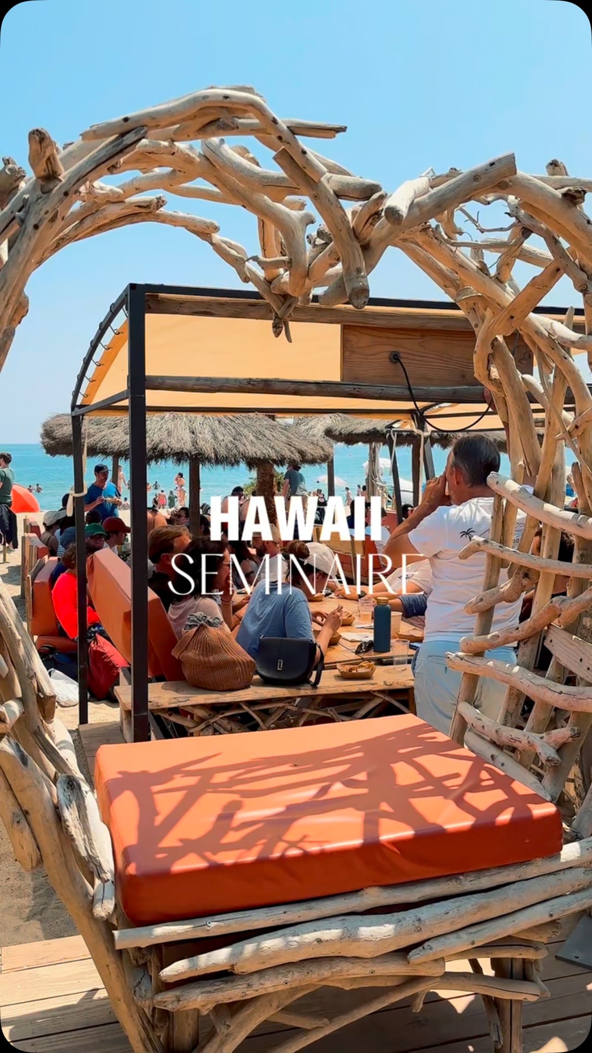Séminaire d’entreprise au @hawaii_club_66 🌴
Nos équipes ont eu le plaisir d’accueillir les employés d’une entreprise pour un séminaire à la plage 🏖️
Au programme : Plage, Soleil, baignade & détente !
Le Hawaii s’est occupé de tout ☀️
Un buffet avec des entrées des plats & des desserts variés en portions individuelles pour un voyage culinaire 👨🍳
Vous aussi réservez votre moment privé au 📲07.49.77.57.89
#hawai #beach #club #restaurant #clubdeplage #sable #mer #argelessurmer #clubdeplage66 #saintcyprien #canetenroussillon #perpignan #cotecatalane #pyrenneesorientales #beachclub #cuisine #famille