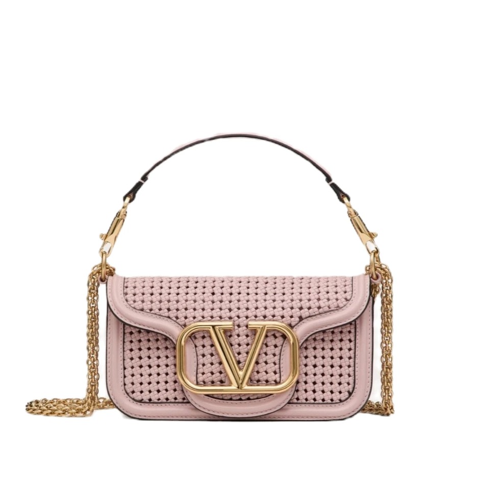 ✨ Elevate your elegance with the Valentino Garavani Loc Woven Leather Shoulder Bag S ✨
Crafted in Italy with exquisite woven leather and gold-finish hardware, this bag is the perfect blend of luxury and versatility.
Featuring a magnetic closure, detachable leather handle, and a shoulder strap with a sliding chain — style it your way!
👜 Dimensions: 20cm (W) x 11cm (H) x 5cm (D)
💎 Brand new & 100% authentic, guaranteed by Luxport
🎁 Comes with original packaging for the ultimate luxury experience
💰 Now available at a special price: S$3,709.60 (originally S$4,637.00)
Shop now and own a timeless piece of Italian craftsmanship!
🔗 Tap the link in bio or visit: luxport.co/product-page/valentino-garavani-loc-woven-leather-shoulder-bag-s
#valentino #luxurybag #wovenleather #madeinitaly🇮🇹 #luxport #designerbag #fashionlover❤️ #LuxuryStyle #BagAddict #SaleAlert