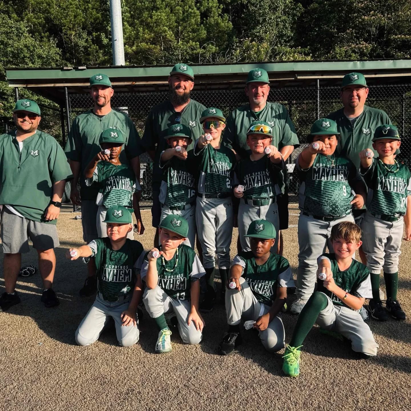 It was a brutally hot weekend of baseball, but after some tough losses Saturday, these boys battled their way from 7th to 2nd on Sunday!
Congrats to Keenan and CJ for earning the OPS pin and Ian and Cohen for earning the golden glove pins for their defense in the field during our Super 8s tournament.
And Congrats to Zayden and Alex for their OPS pins and Kam for his golden glove pin for his defense in the field during our Prelude to State Tournament.