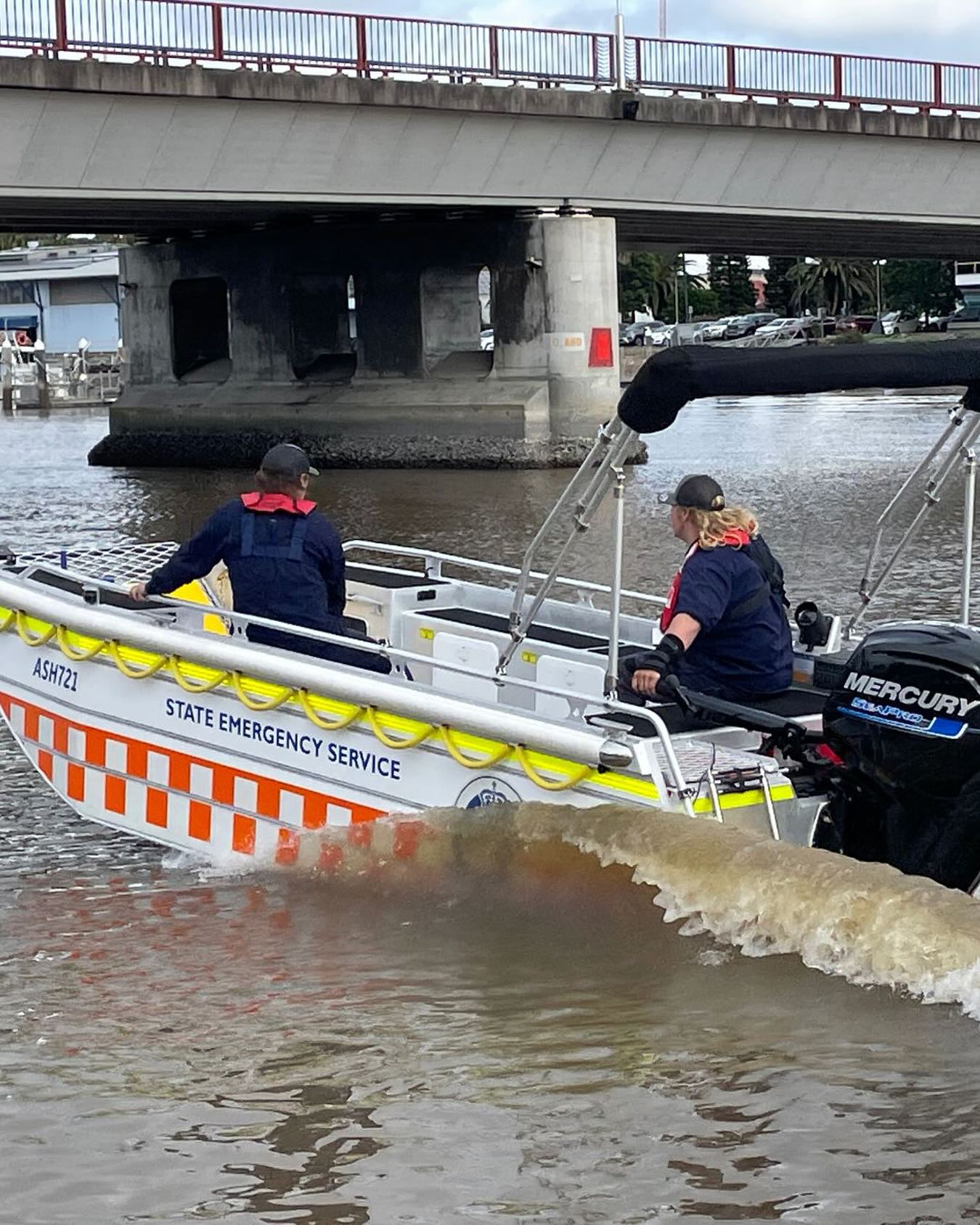 One of the three VYCOR Pro Punt 4.8m vessels for the NSW State Emergency Service (SES), out on the water. Built for rapid deployment and to endure, the boats shallow draft allows access to diverse and restricted waterways, crucial for essential response in varied conditions.
#VYCOR #TWPG #stateemergencyservice #propunt #searchandrescue