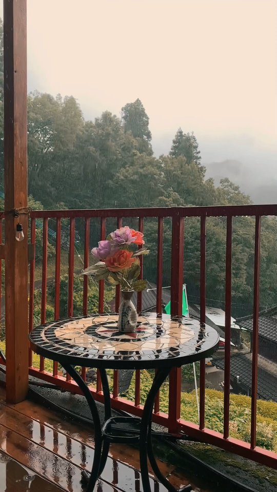 🌧️☔
#skyteahouse
#rain
#raindrops
#rainyseason
