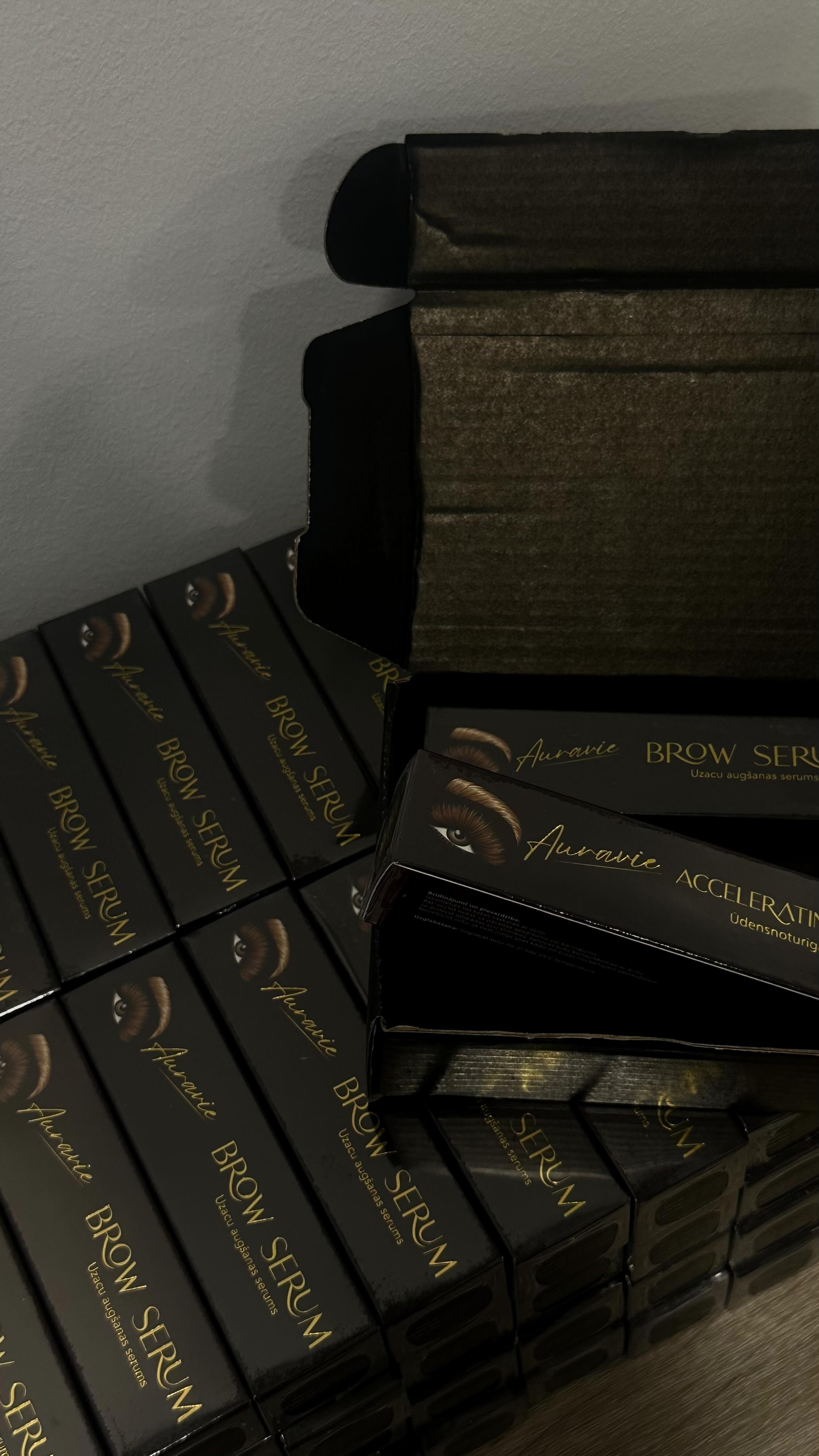 ✨ Komplekts, kas mirdz kopā ar Tevi! ✨
Izvēlies Auravie Glow serumu + tušu komplektā un iegūsti:
💖 Harmonisku duetu skaistai ikdienai
💰 Izdevīgāku cenu nekā pērkot katru produktu atsevišķi
🌿 100% dabīgu sastāvu – piemērots arī jutīgām acīm
🎁 Skaistu iepakojumu + pārsteigumu no mums!
Glow up sākas šeit → @auravieglow
👉 Pasūti tagad: www.auravieglow.com
#AuravieGlow #NaturalBeauty #GlowFromWithin #LatvianBrand #SkropstuSerums #TušaArEfektu #CleanBeauty