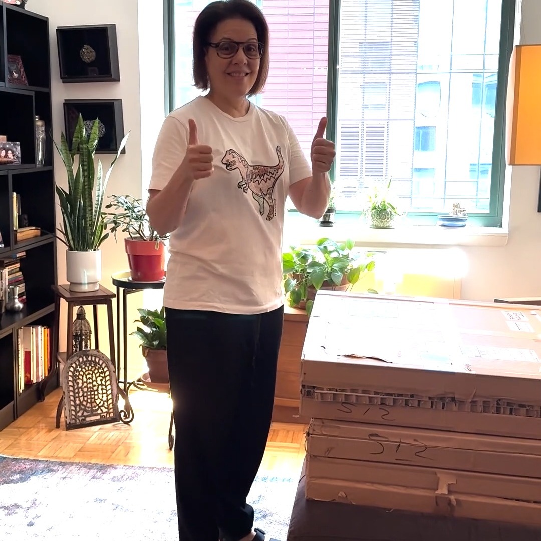 Unboxing 10 24" square acrylic prints for the Hyper Human public art exhibition. But first, three of them will be exhibited tomorrow night at the fundraiser for the awesome organization, The Field.
12" version are for sale on the website.
#maryanyc #abstractacrylicprints #artunboxing #digitalart #wallart #maryanychyperhuman